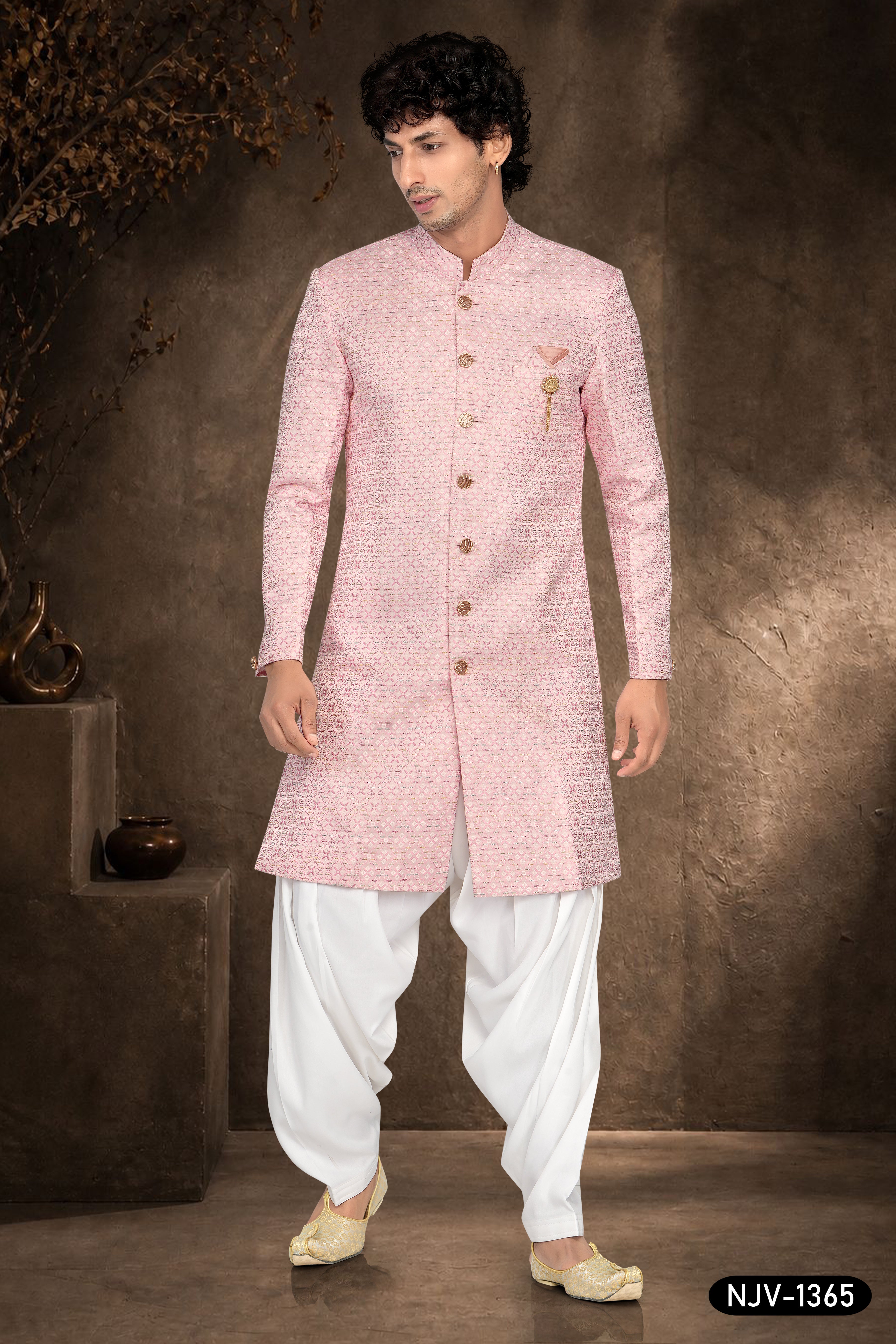 INDO-WESTERN SET IN PINK HUE WITH THREAD EMBROIDERY