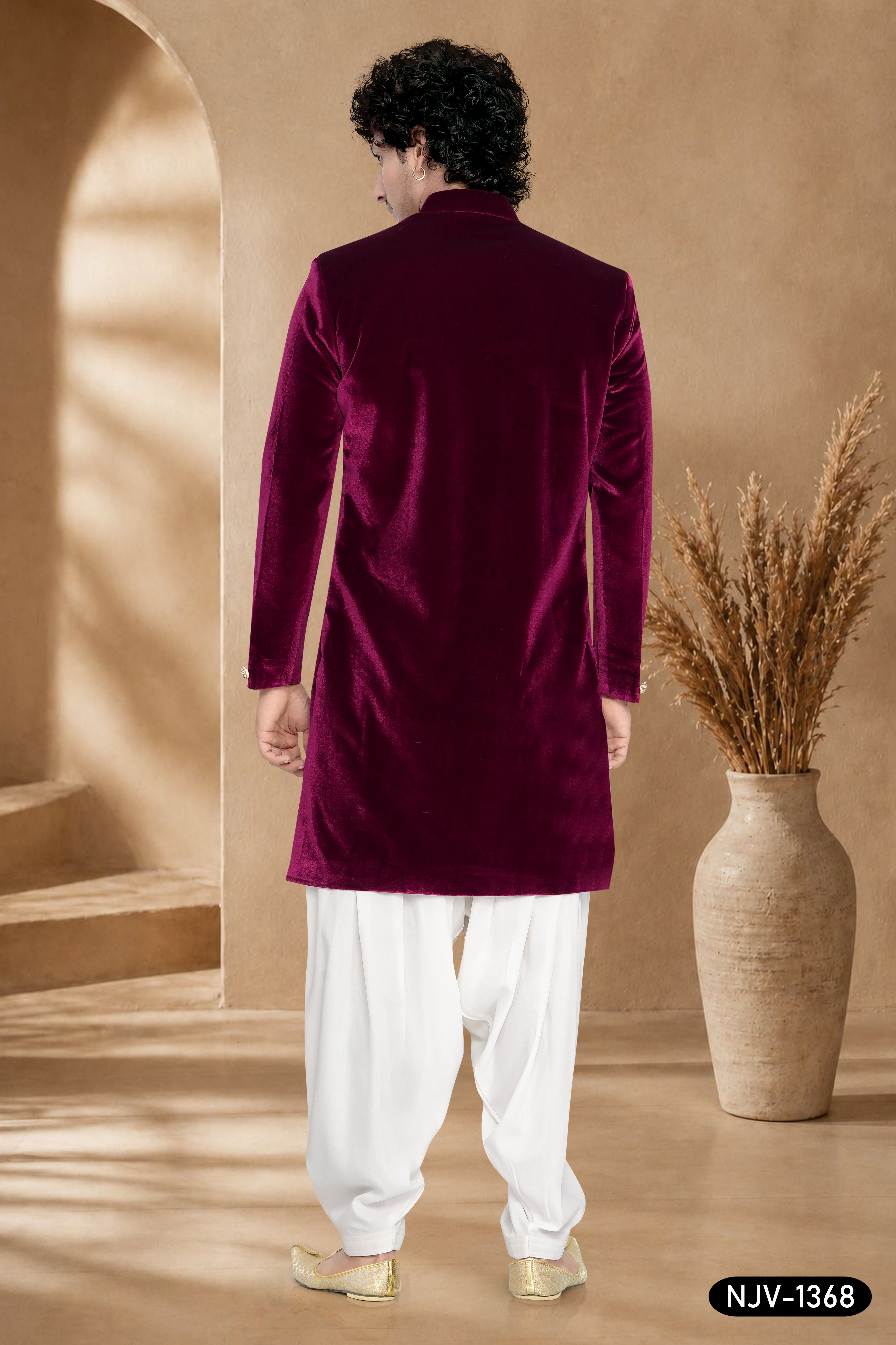 VELVET INDO-WESTERN IN WINE