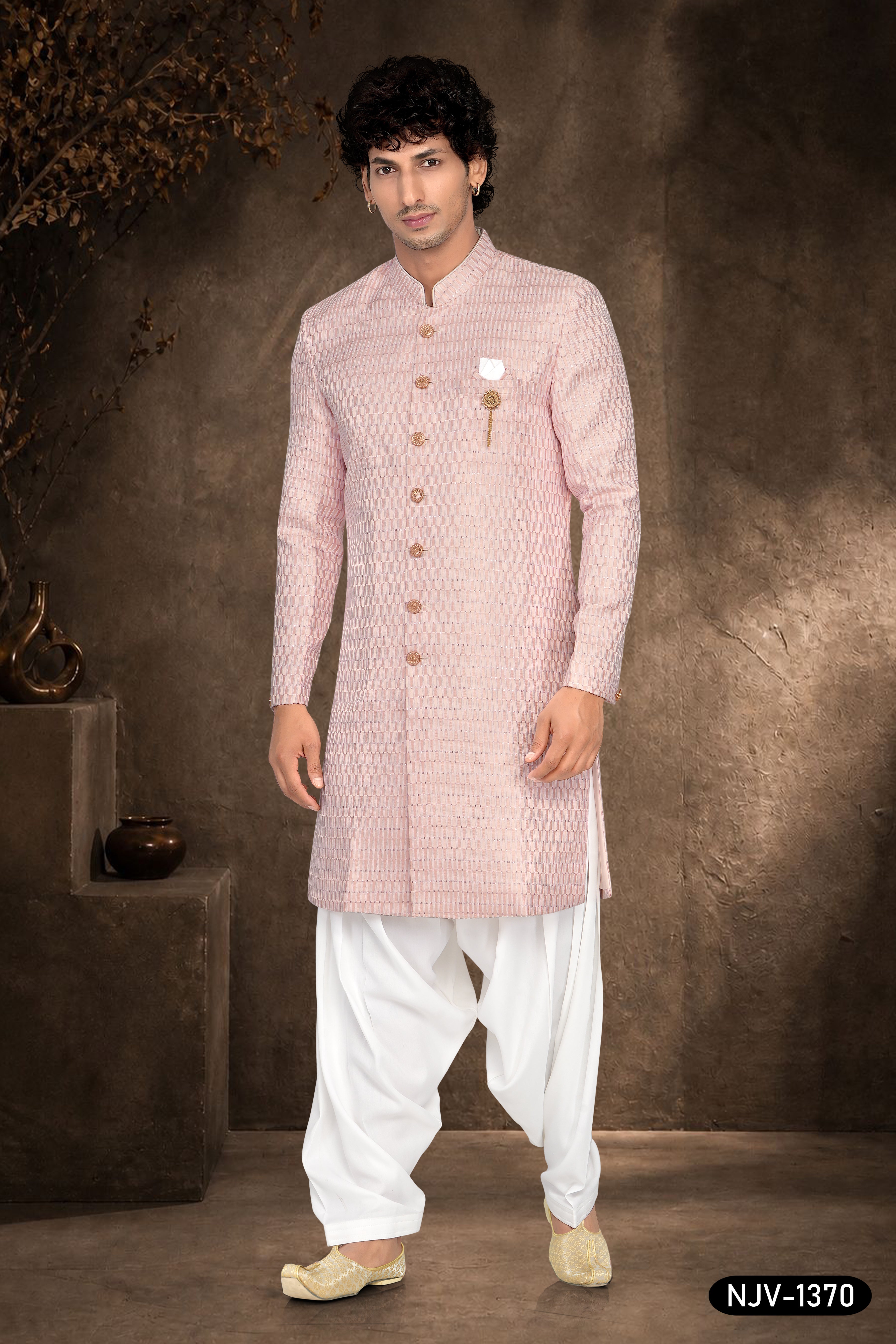 INDO-WESTERN SET WITH THREAD EMBROIDERY IN PINK TONE