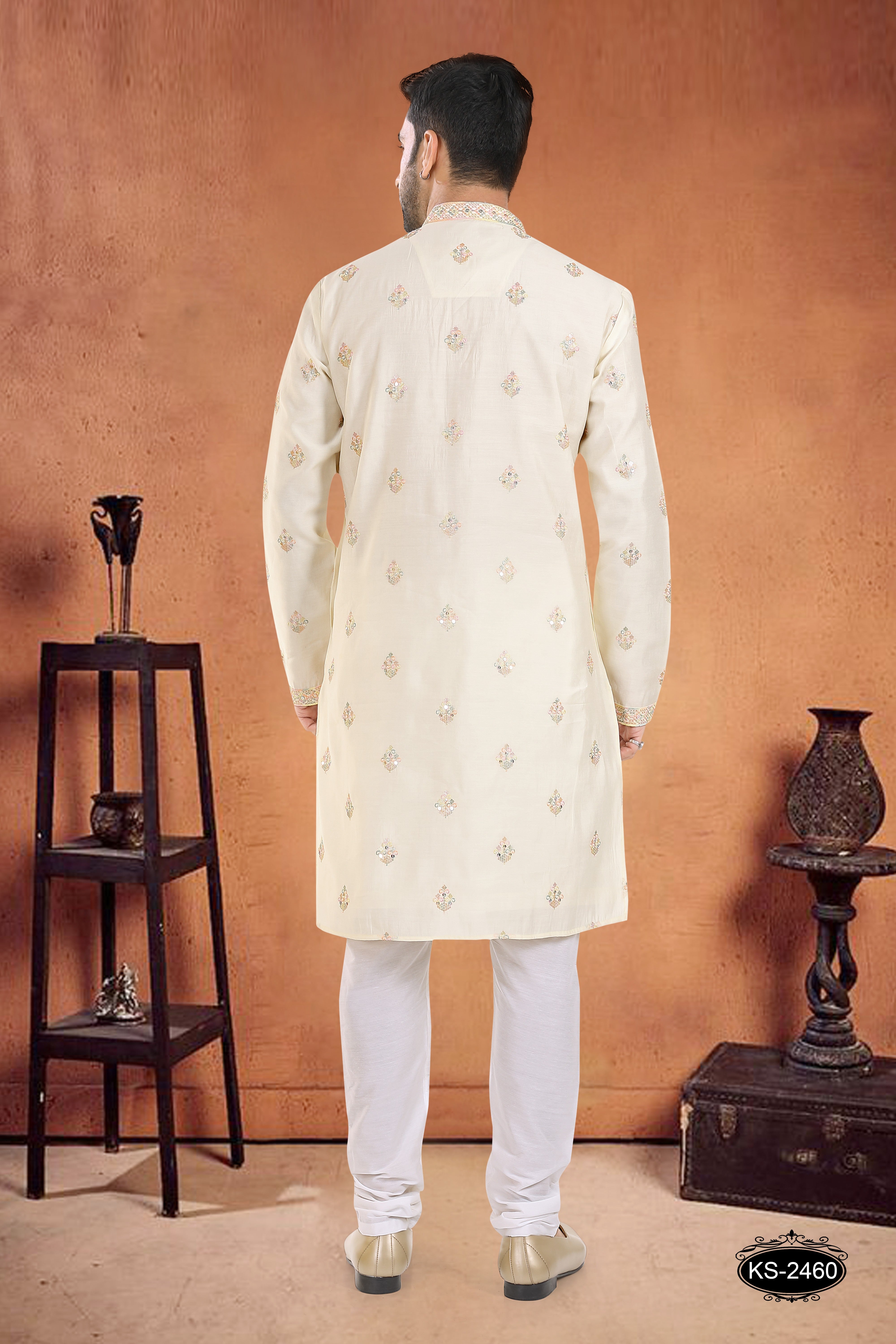 CREAM KURTA SET WITH ALL-OVER THREAD EMBROIDERY