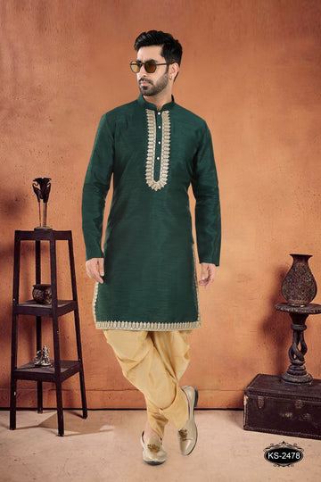 KURTA SET WITH DESIGNER LACE ACCENTS IN GREEN TONE