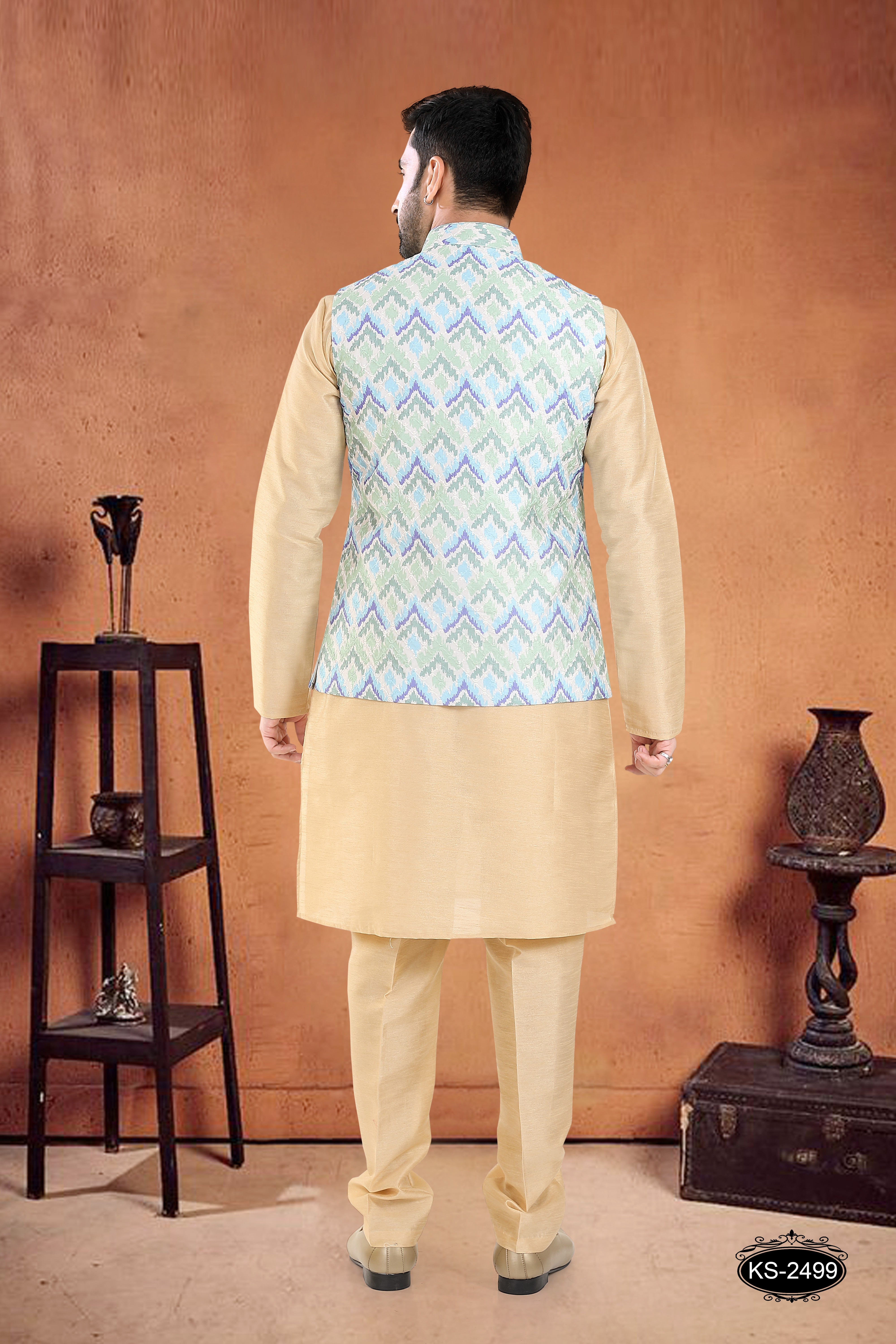 GOLD KURTA SET WITH GREEN JACKET IN SILK
