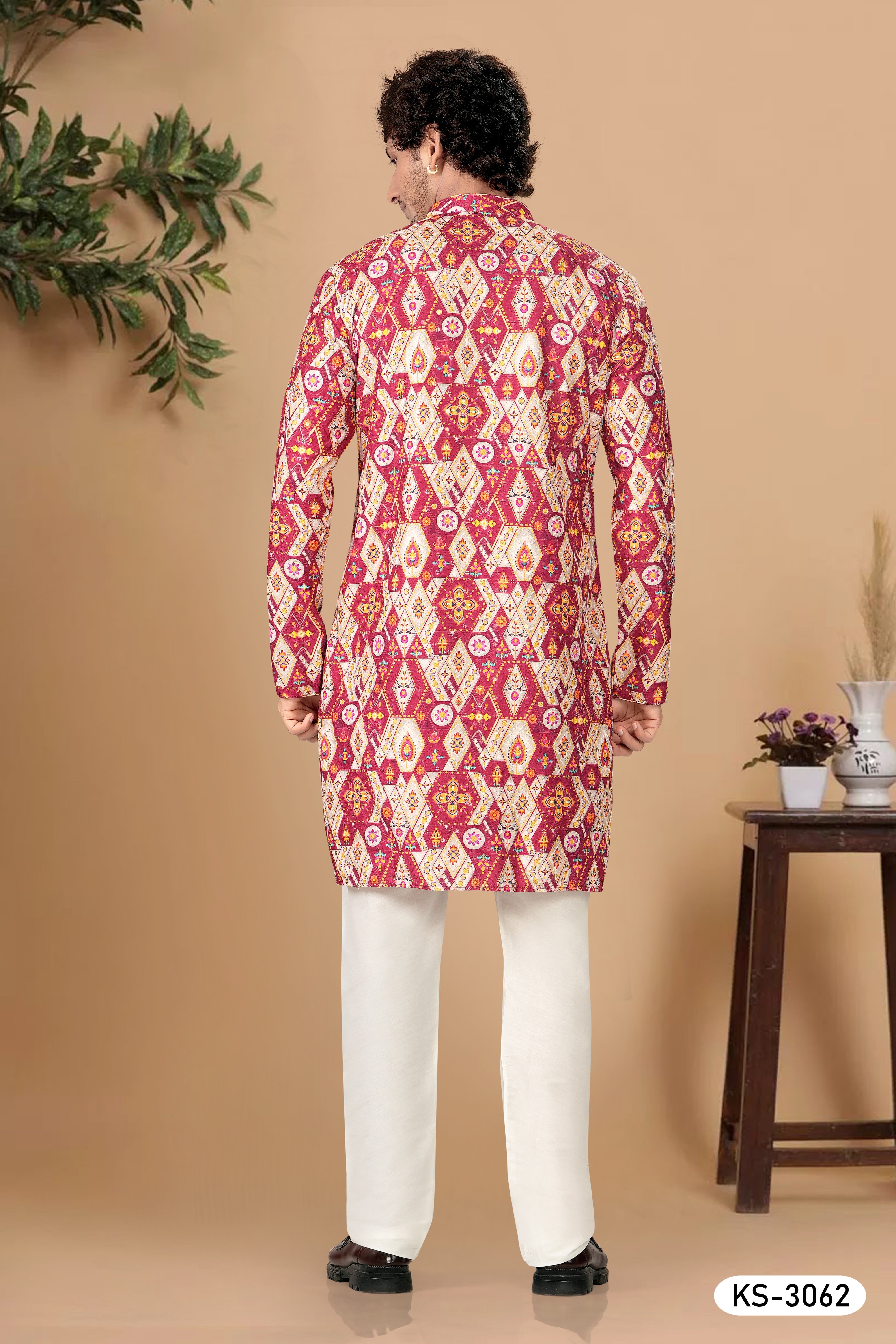 KURTA SET WITH ASTER & THREAD EMBROIDERY ALL-OVER IN RED HUE