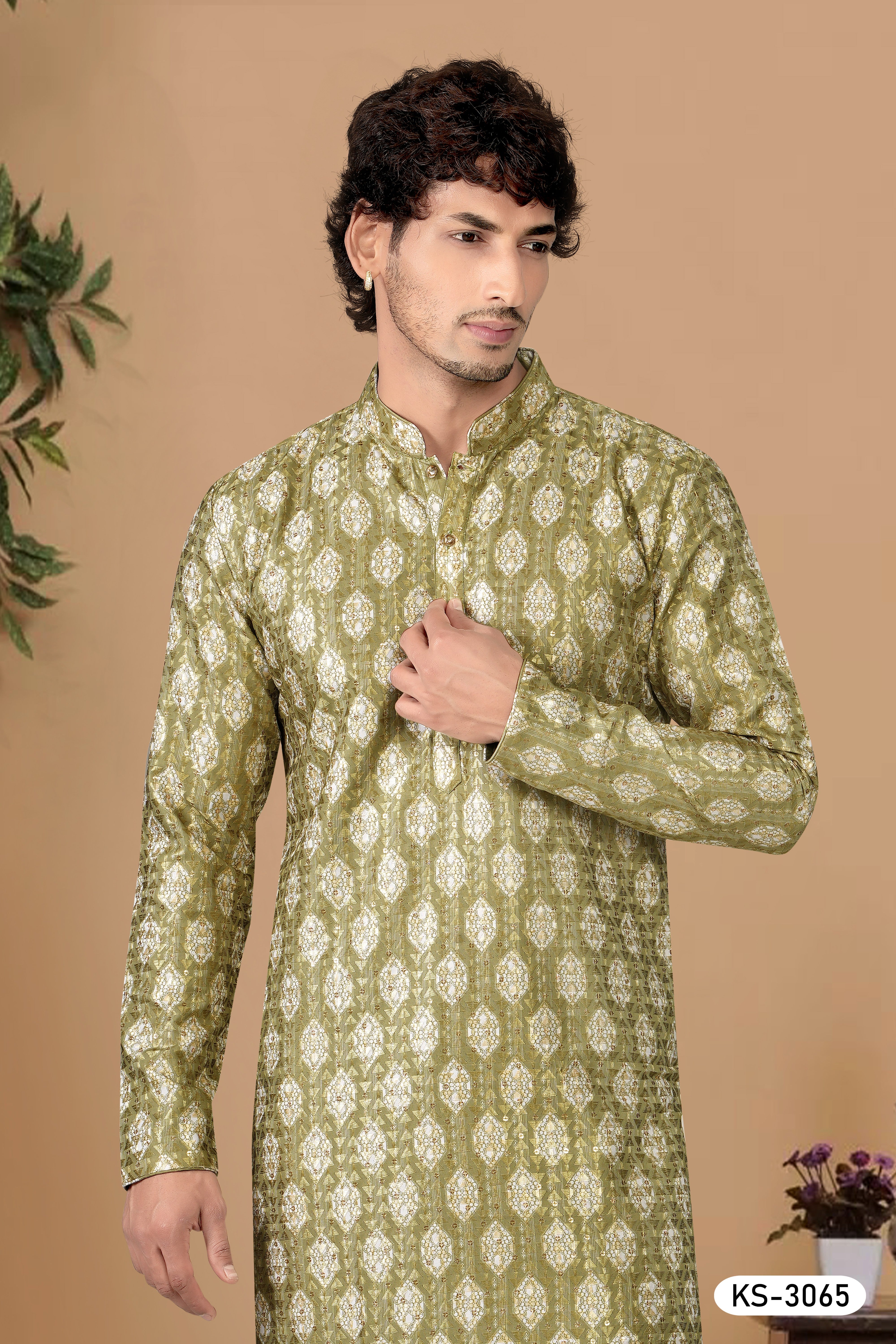 GREEN-BASE KURTA SET WITH ASTER & THREAD EMBROIDERY ALL-OVER