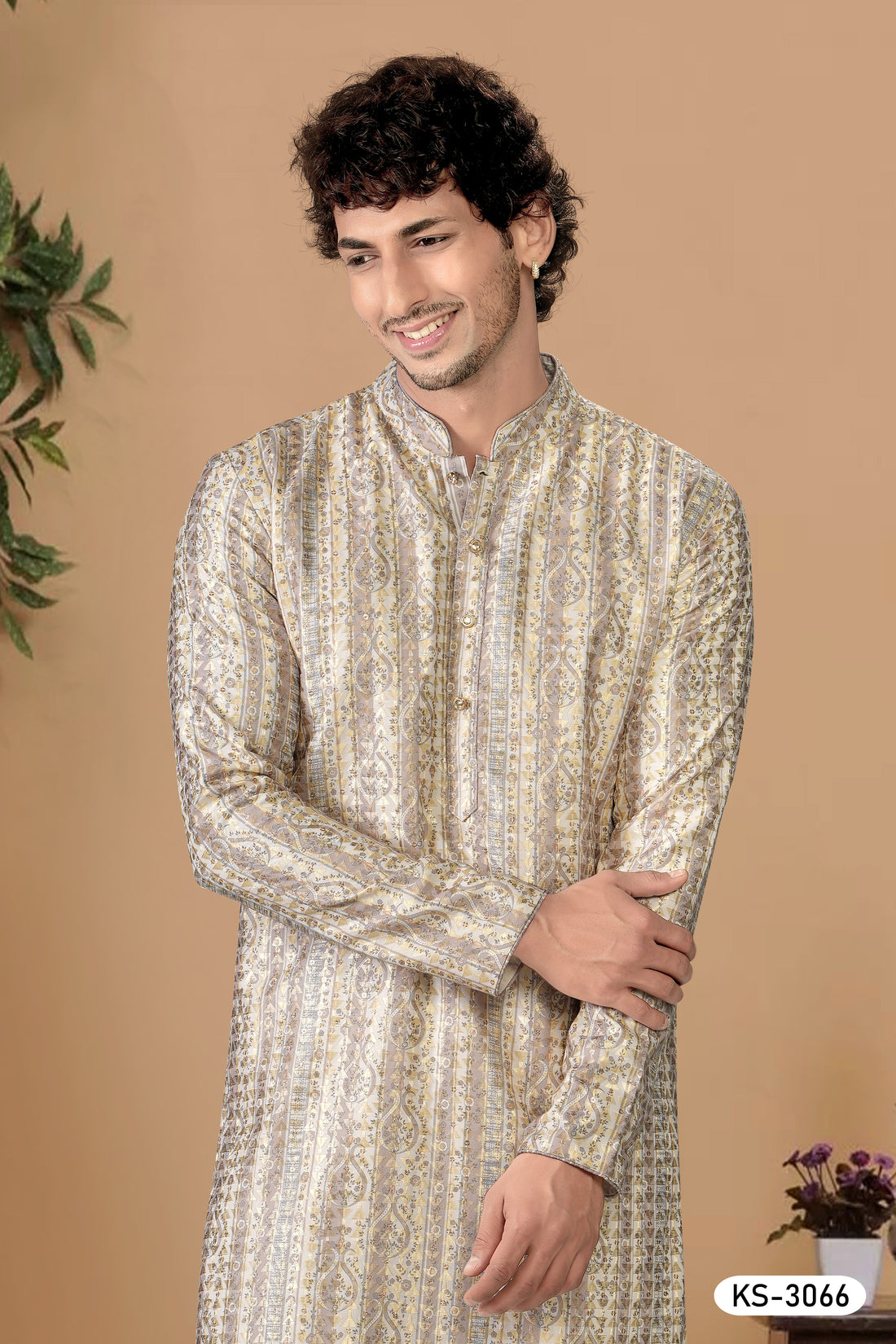 KURTA SET IN CREAM-BASE WITH ASTER & THREAD EMBROIDERY ALL-OVER