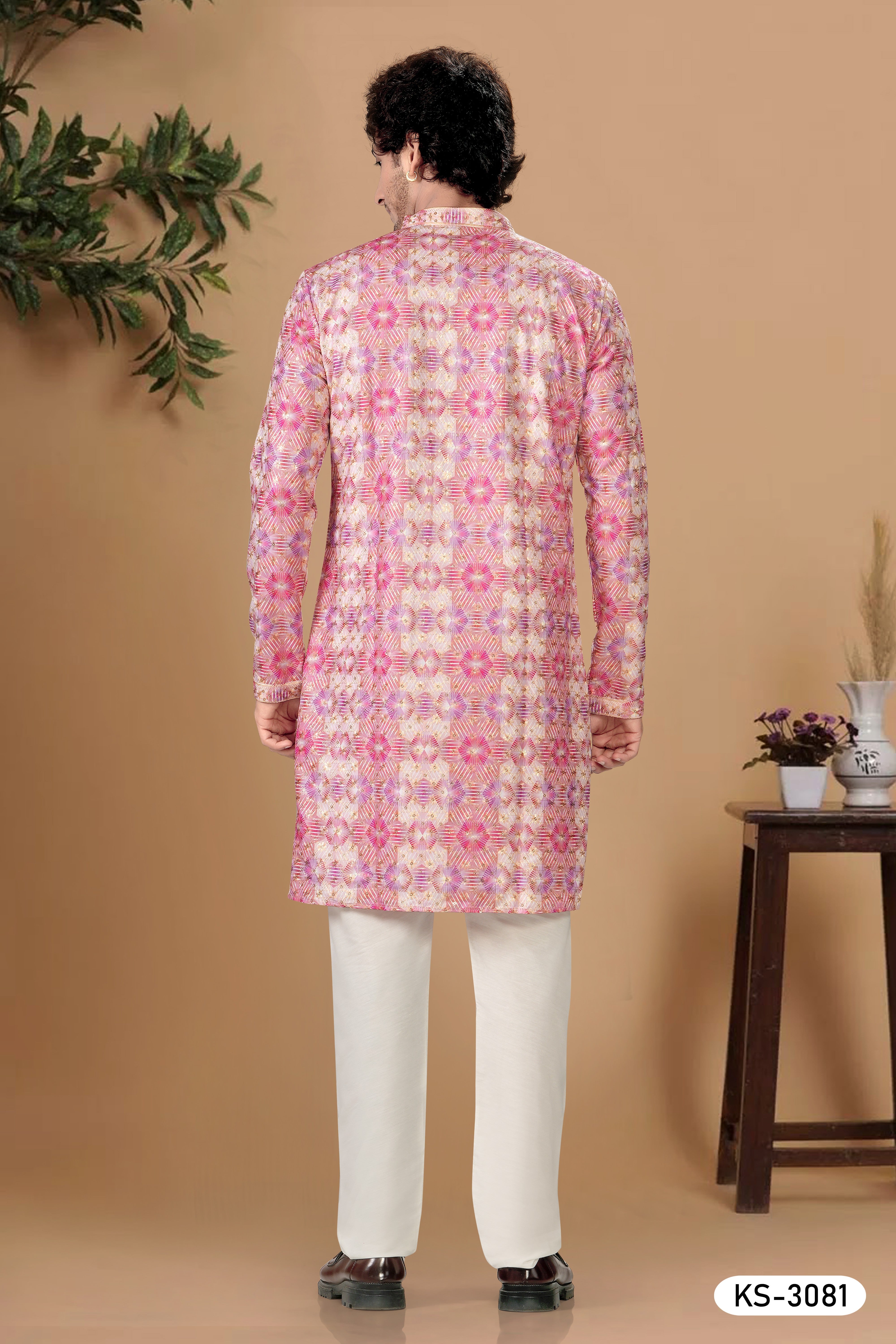 PINK KURTA SET WITH THREAD EMBROIDERY ALL-OVER