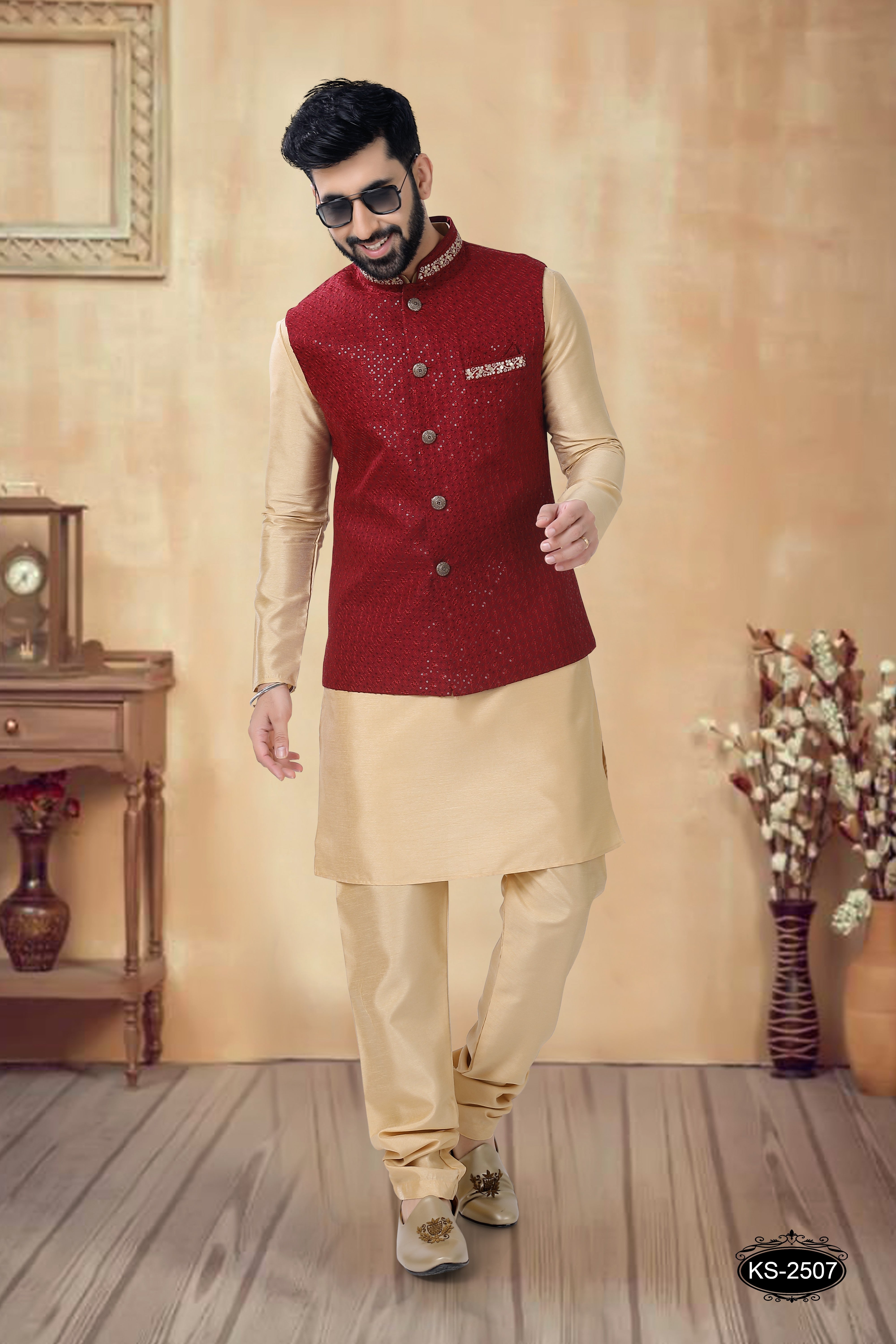 SILK RED HUE JACKET SET PERFECT FOR EVERY FESTIVITY