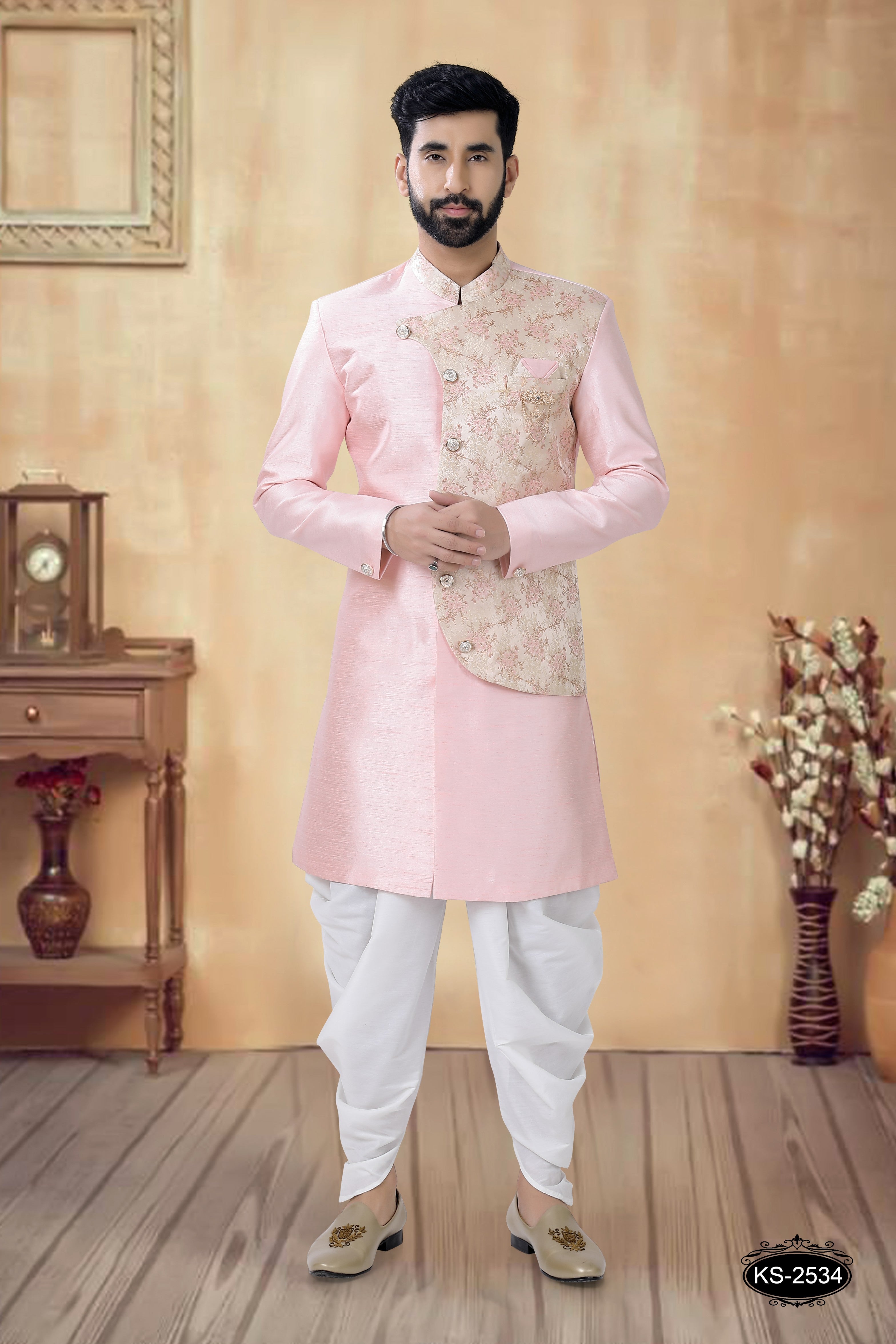 PINK HUE UNIQUE PATTERN INDO-WESTERN SET FOR EVERY FESTIVITY