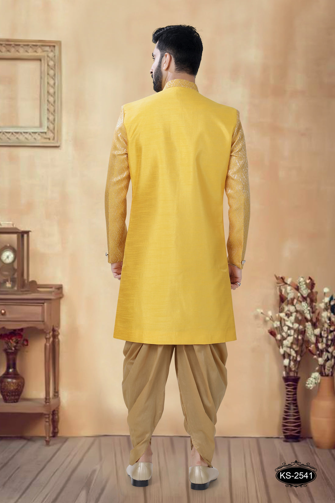 UNIQUE PATTERN INDO-WESTERN SET IN YELLOW HUE FOR EVERY FESTIVITY