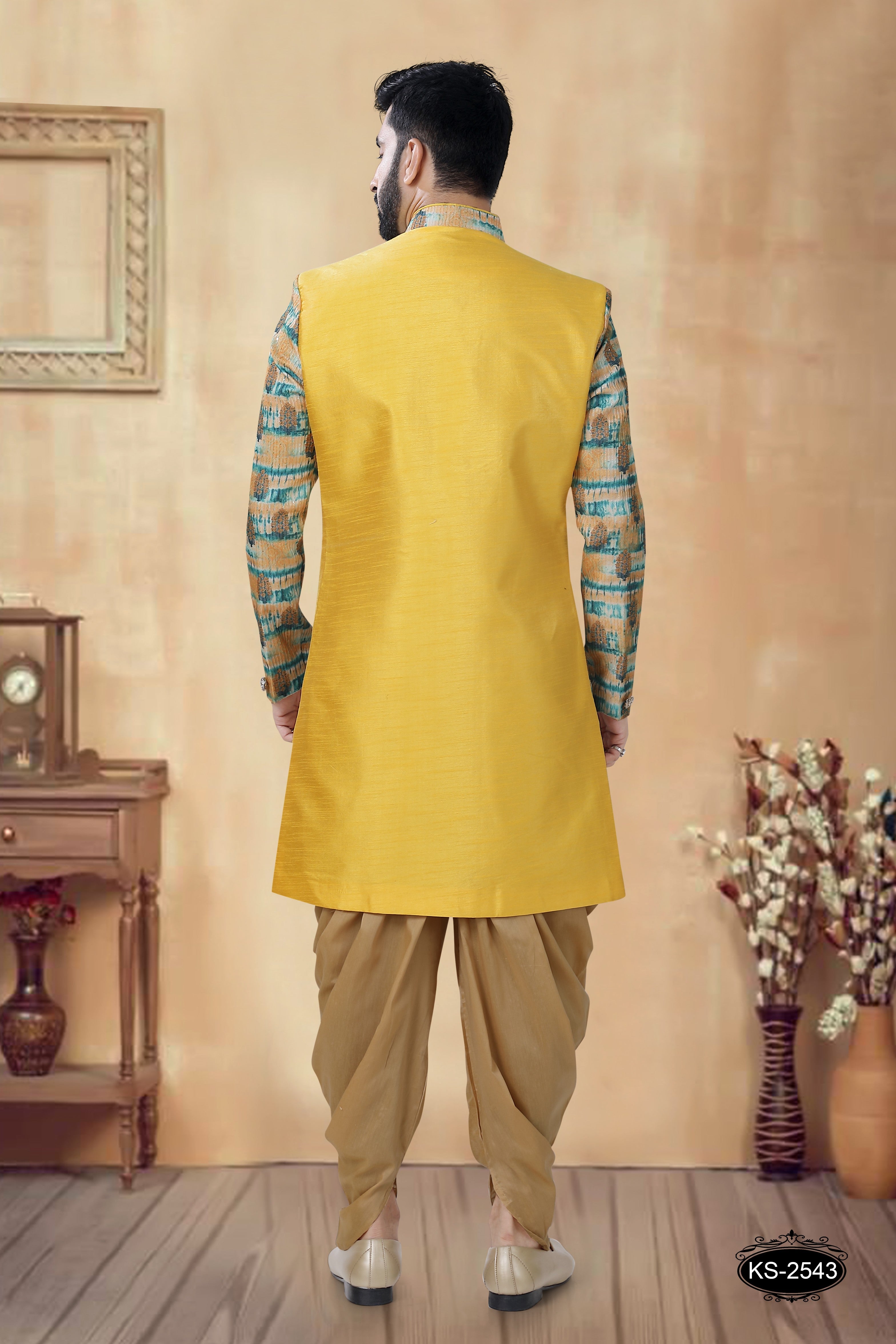 UNIQUE PATTERN INDO-WESTERN SET FOR EVERY FESTIVITY