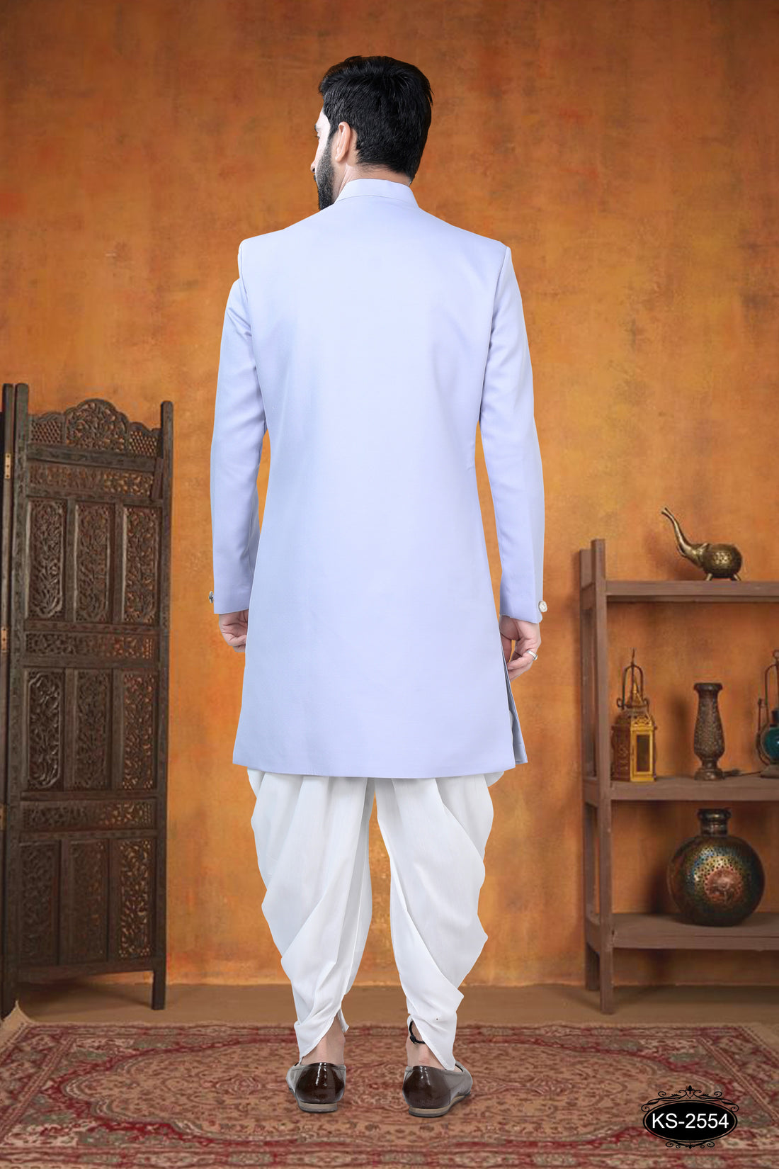 UNIQUE STYLE INDO-WESTERN SET WITH DESIGNER BROACH IN LIGHT PURPLE TONE