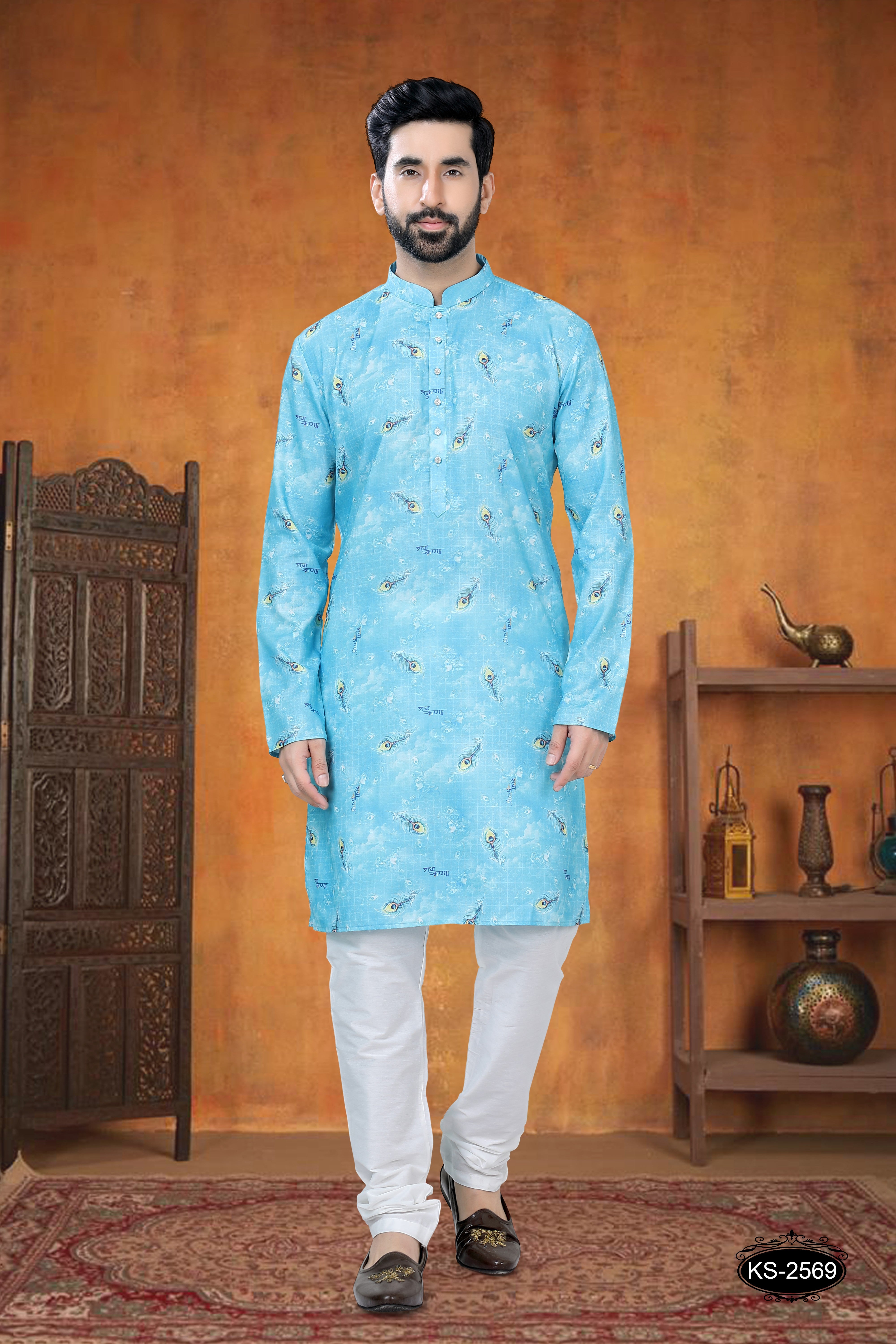 KURTA SET IN BLUE TONE WITH SELF-DESIGN