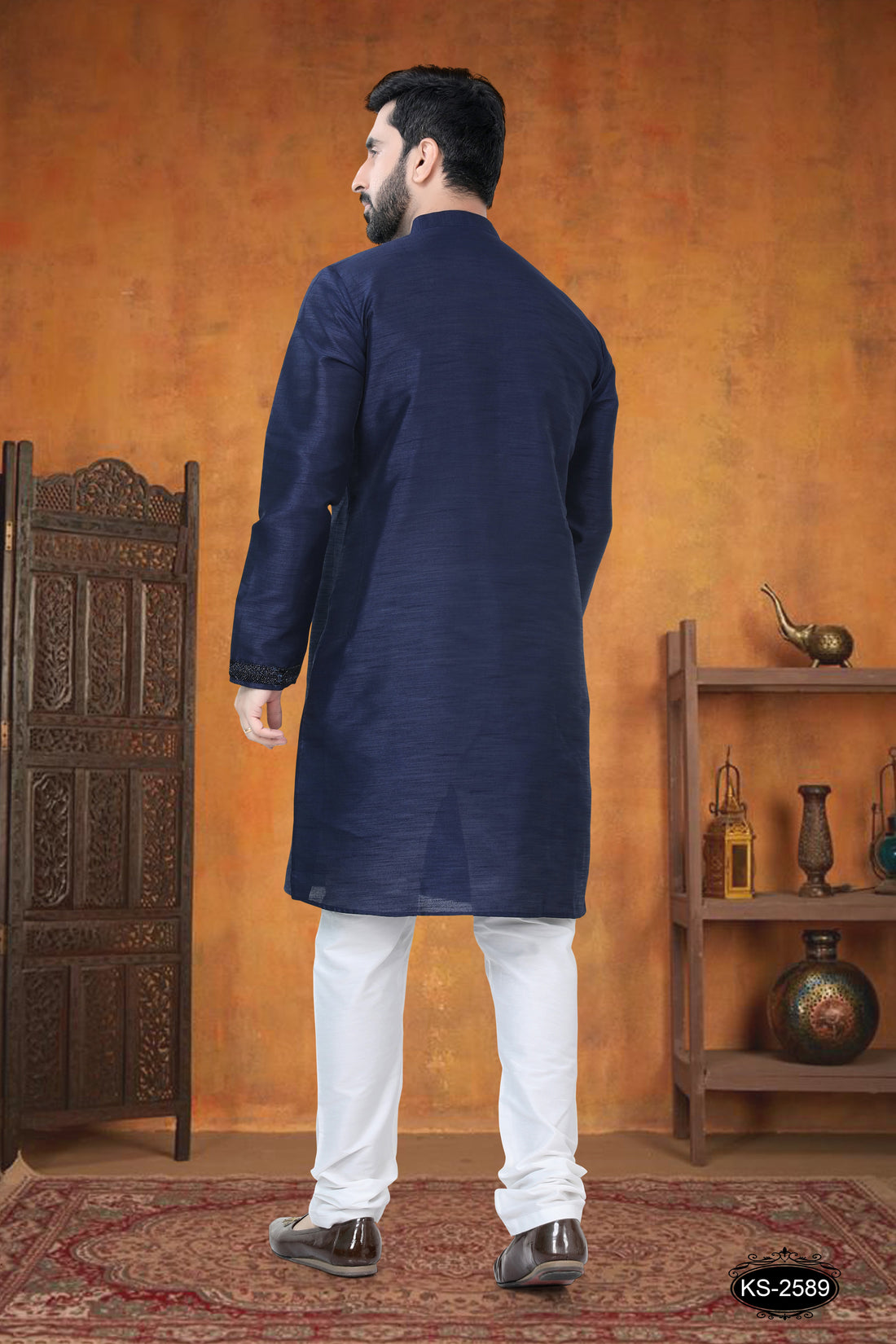 BLUE KURTA SET IN BLUE WITH DESIGNER PATTA