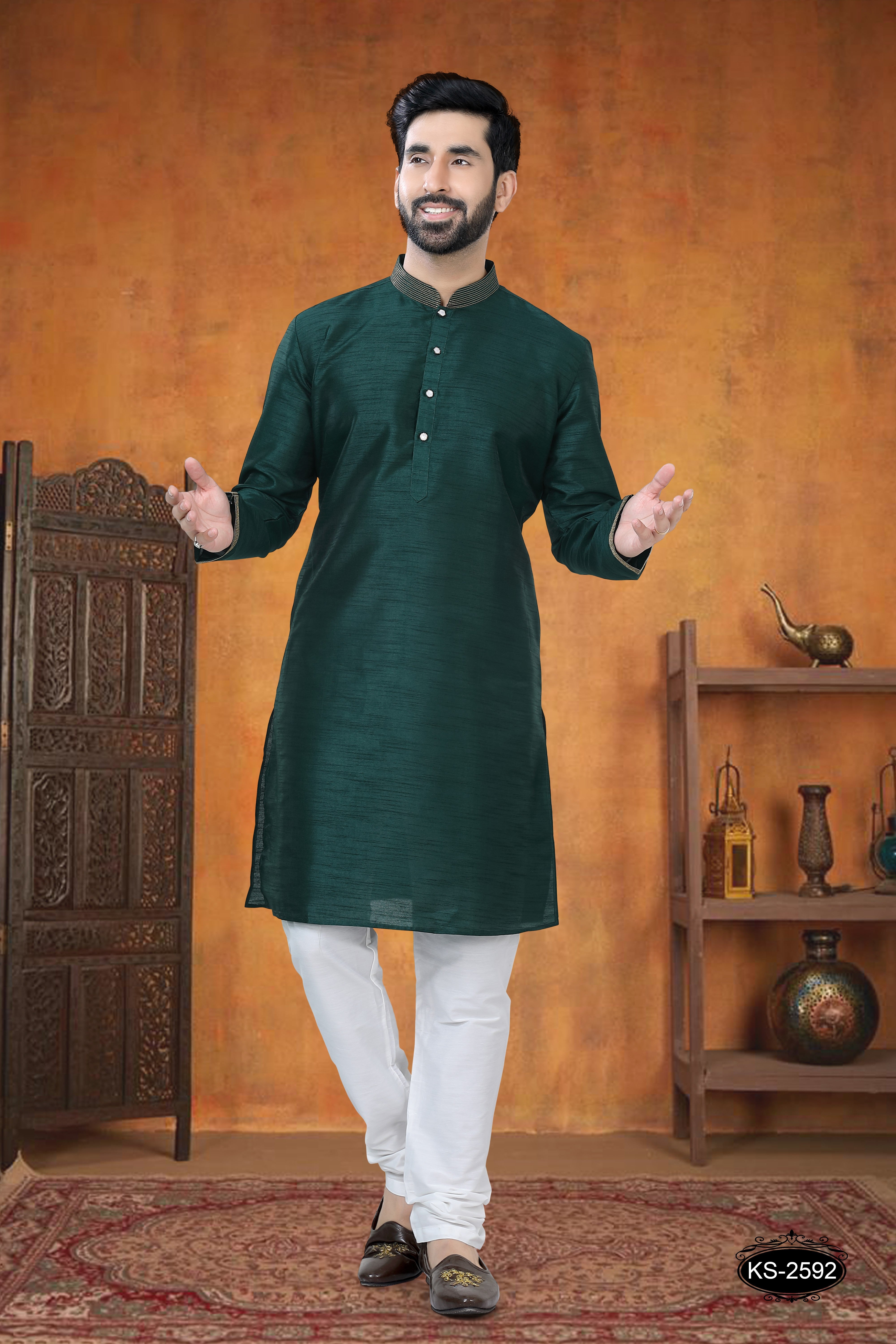 GREEN KURTA SET WITH LACCHI WORK