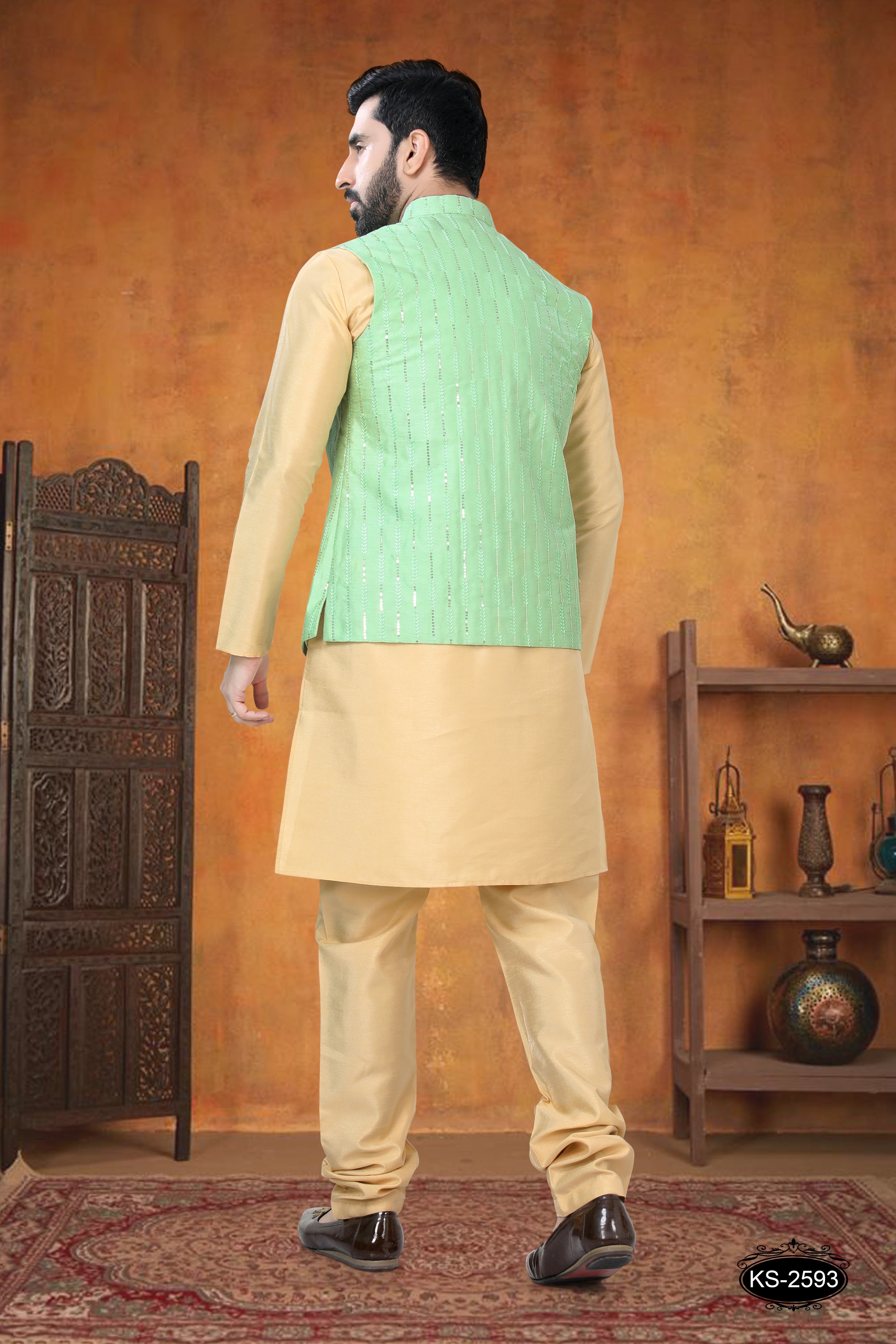 JACKET KURTA SET IN GREEN HUE WITH THREAD EMBROIDERY ALL-OVER