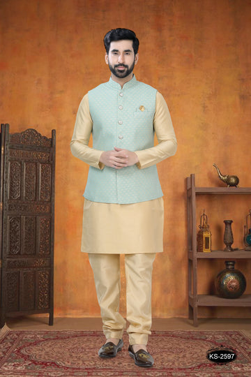 KURTA JACKET SET IN GREEN WITH SELF-DESIGN