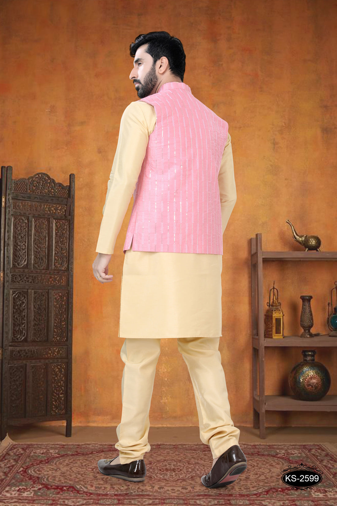 PINK JACKET SET WITH THREAD EMBROIDERY ALL-OVER