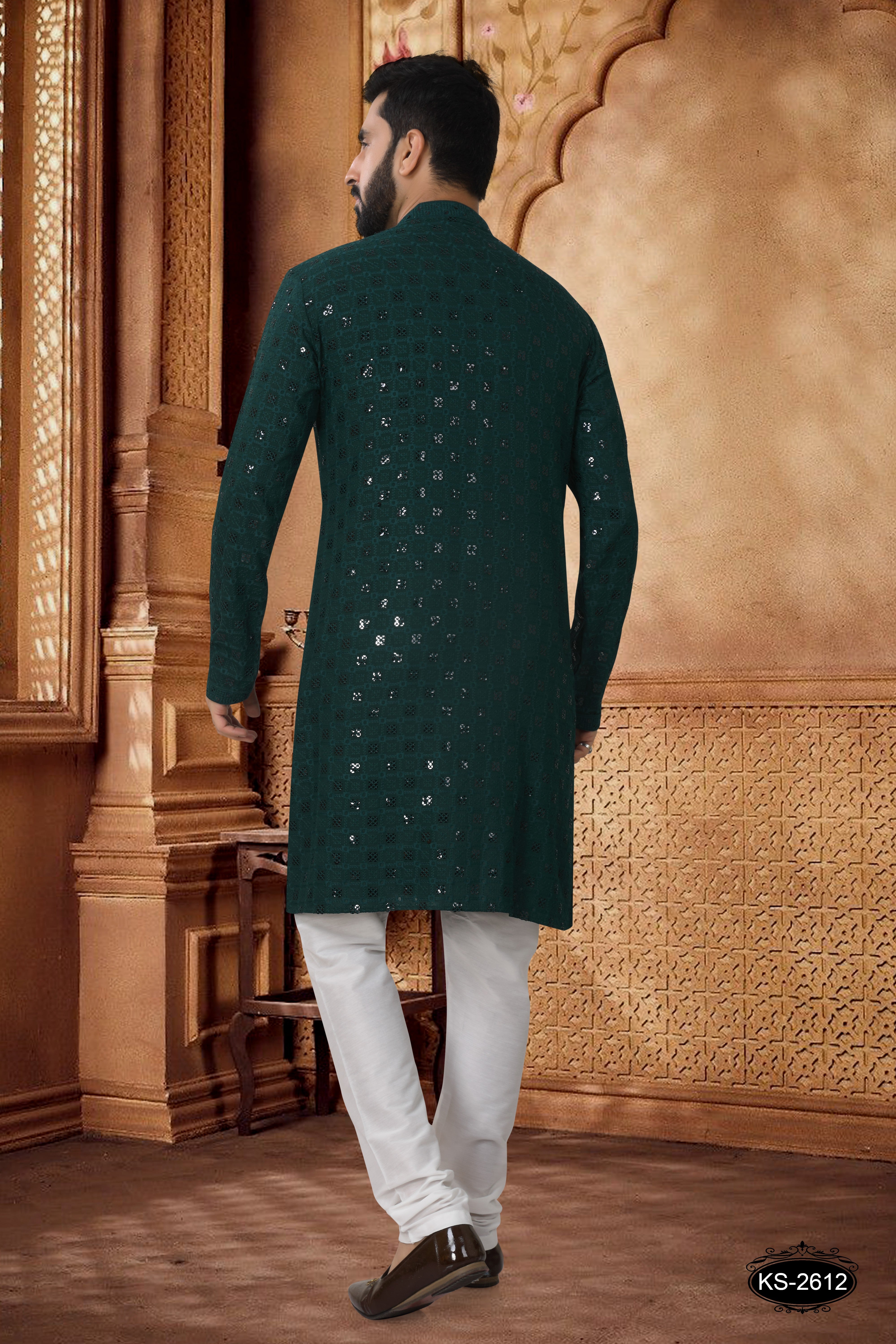 LAKHNAVI KURTA SET WITH THREAD EMBROIDERY IN GREEN