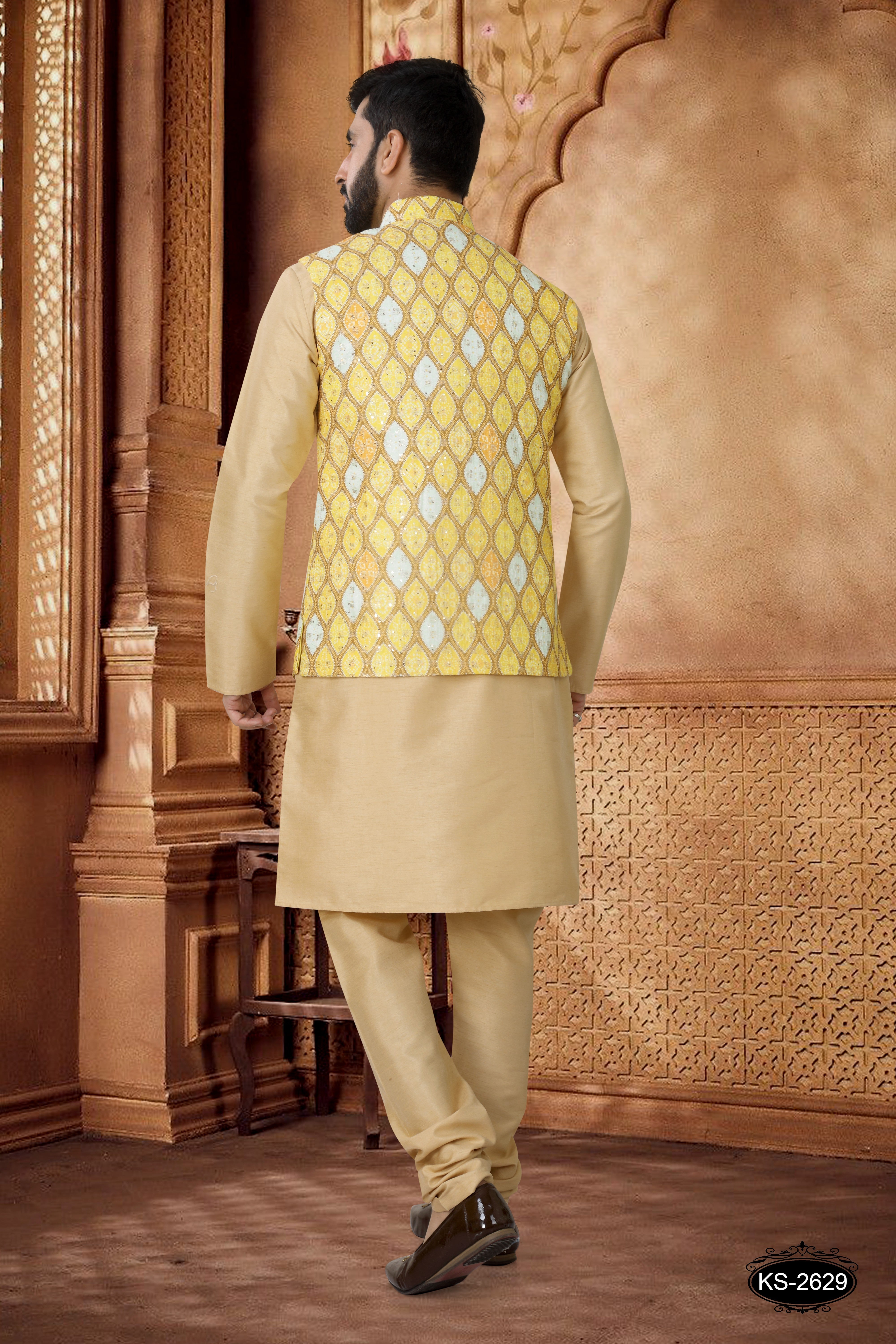 YELLOW KURTA JACKET SET WITH THREAD EMBROIDERY ALL-OVER