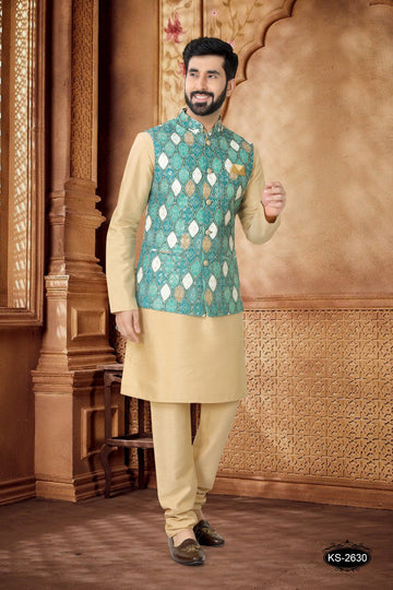 JACKET KURTA SET IN GREEN WITH WITH THREAD SEQUENCE
