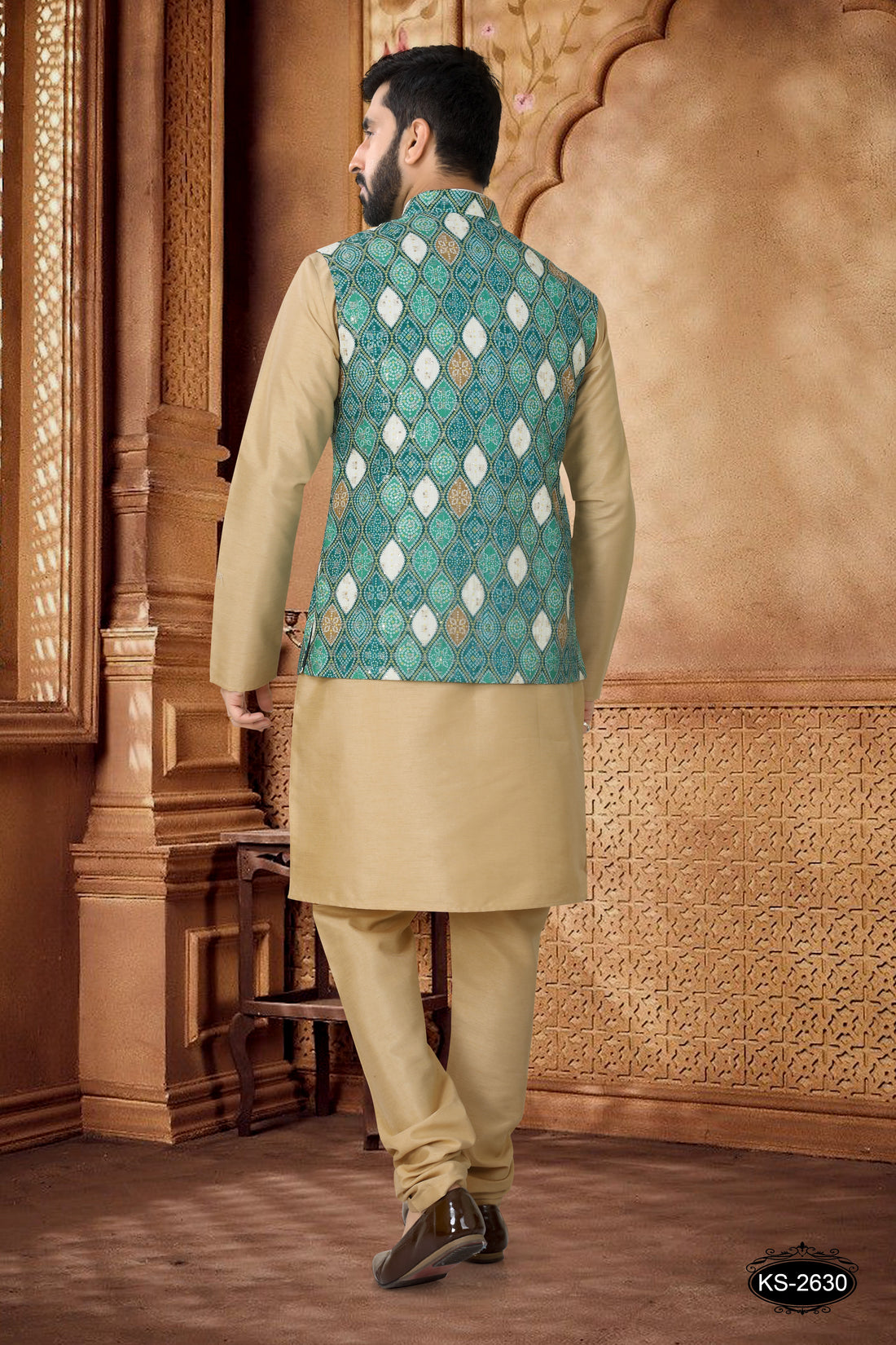 JACKET KURTA SET IN GREEN WITH WITH THREAD SEQUENCE