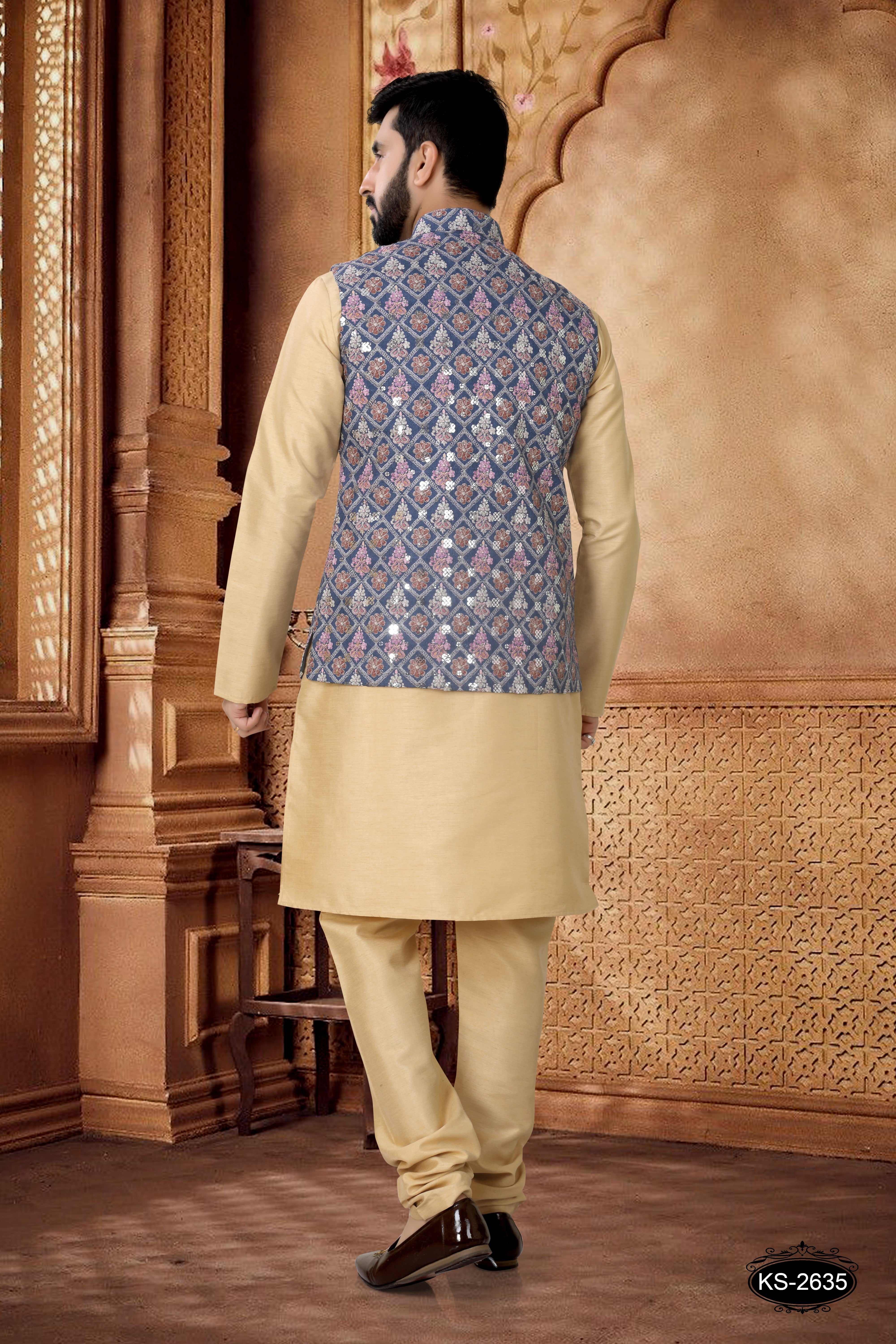 BLUE JACKET KURTA SET WITH THREAD EMBROIDERY ALL-OVER