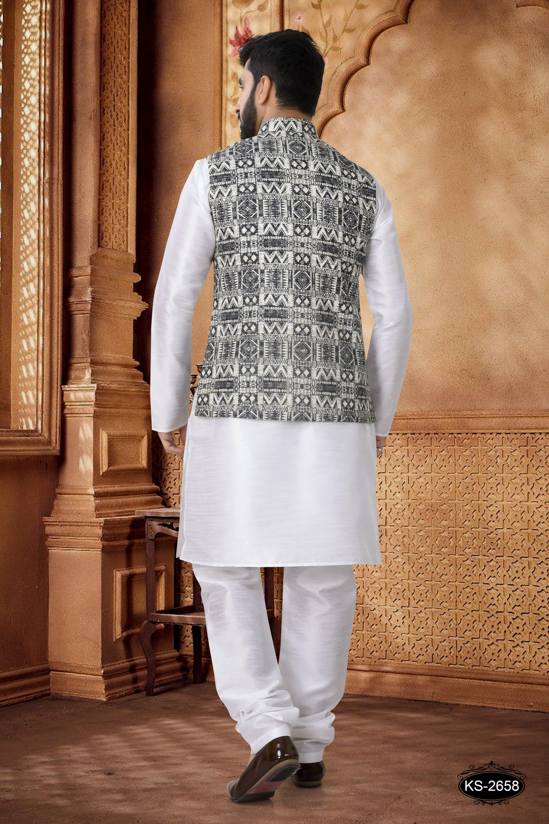 BLACK JACKET KURTA SET WITH THREAD EMBROIDERY ALL-OVER