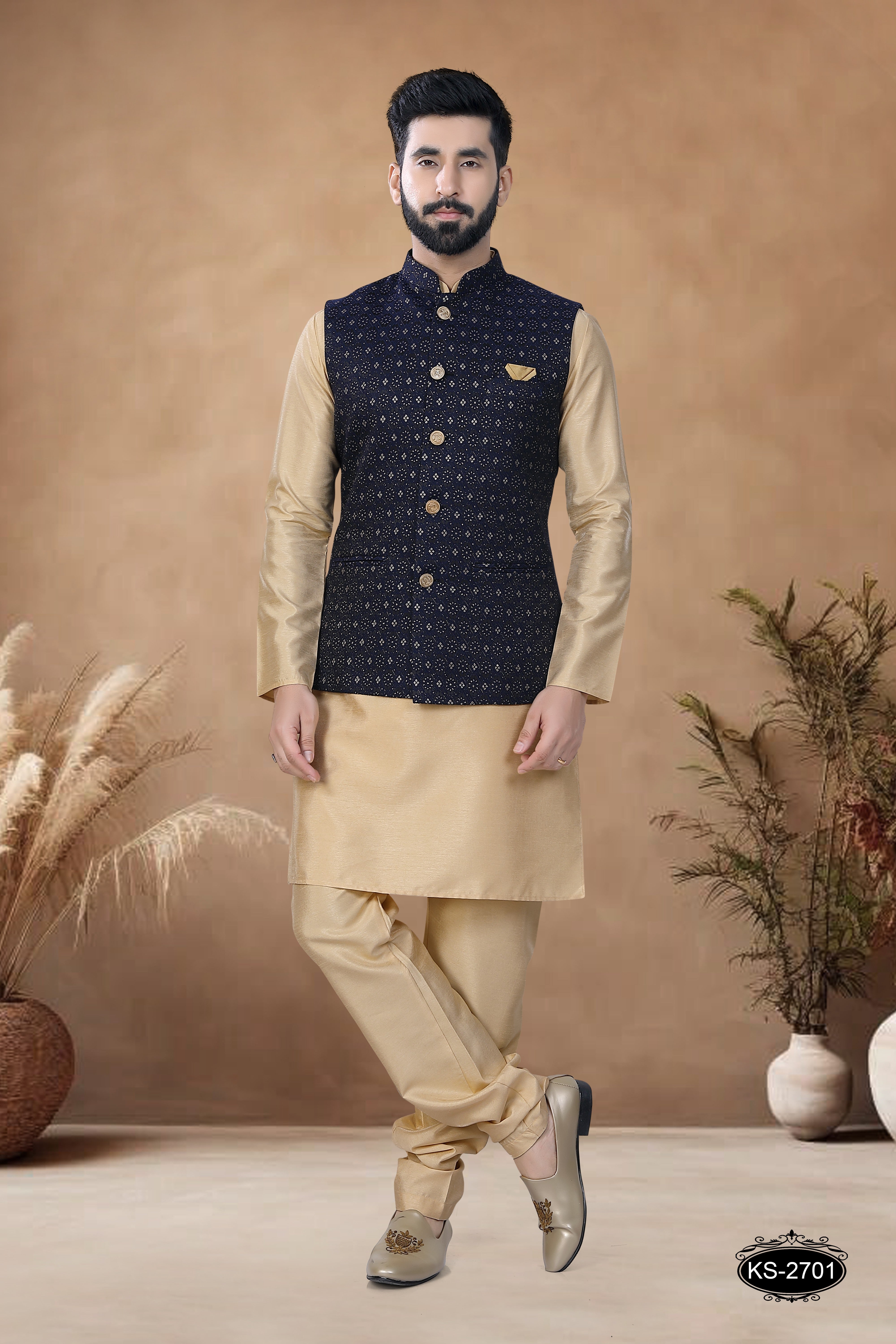 TRADITIONAL JACKET IN BLUE WITH SELF-DESIGN