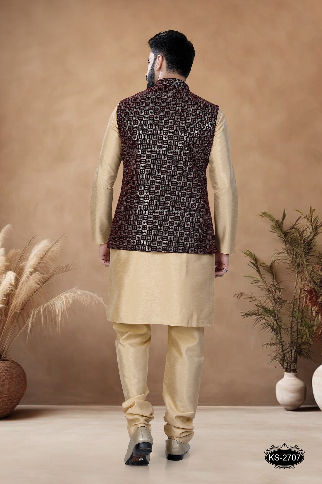 MAROON TONE JACKET KURTA SET IN VELVET WITH THREAD EMBROIDERY ALL-OVER