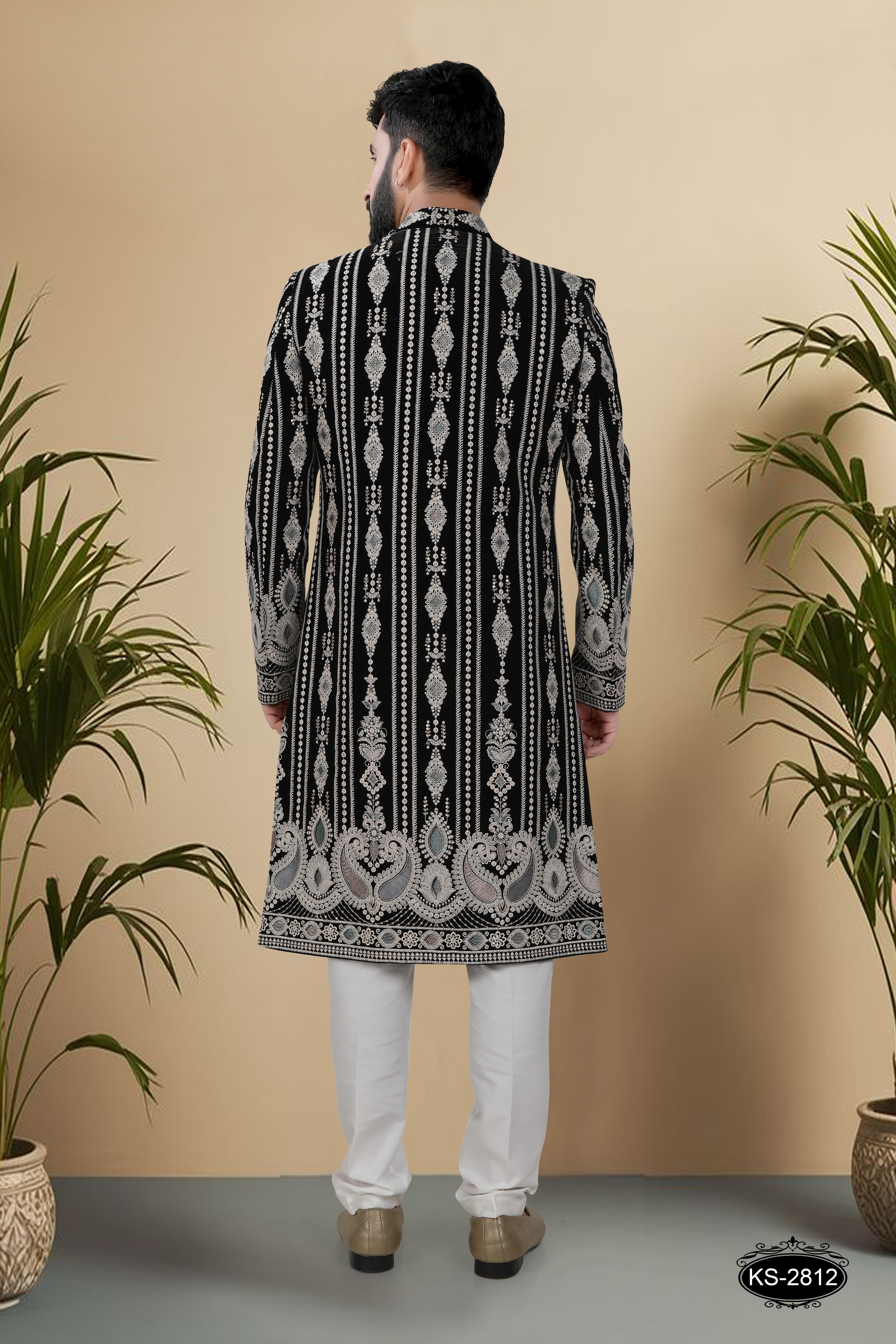 BLACK-BASE SHERWANI SET WITH THREAD EMBROIDERY ALL-OVER & HEAVY PANEL
