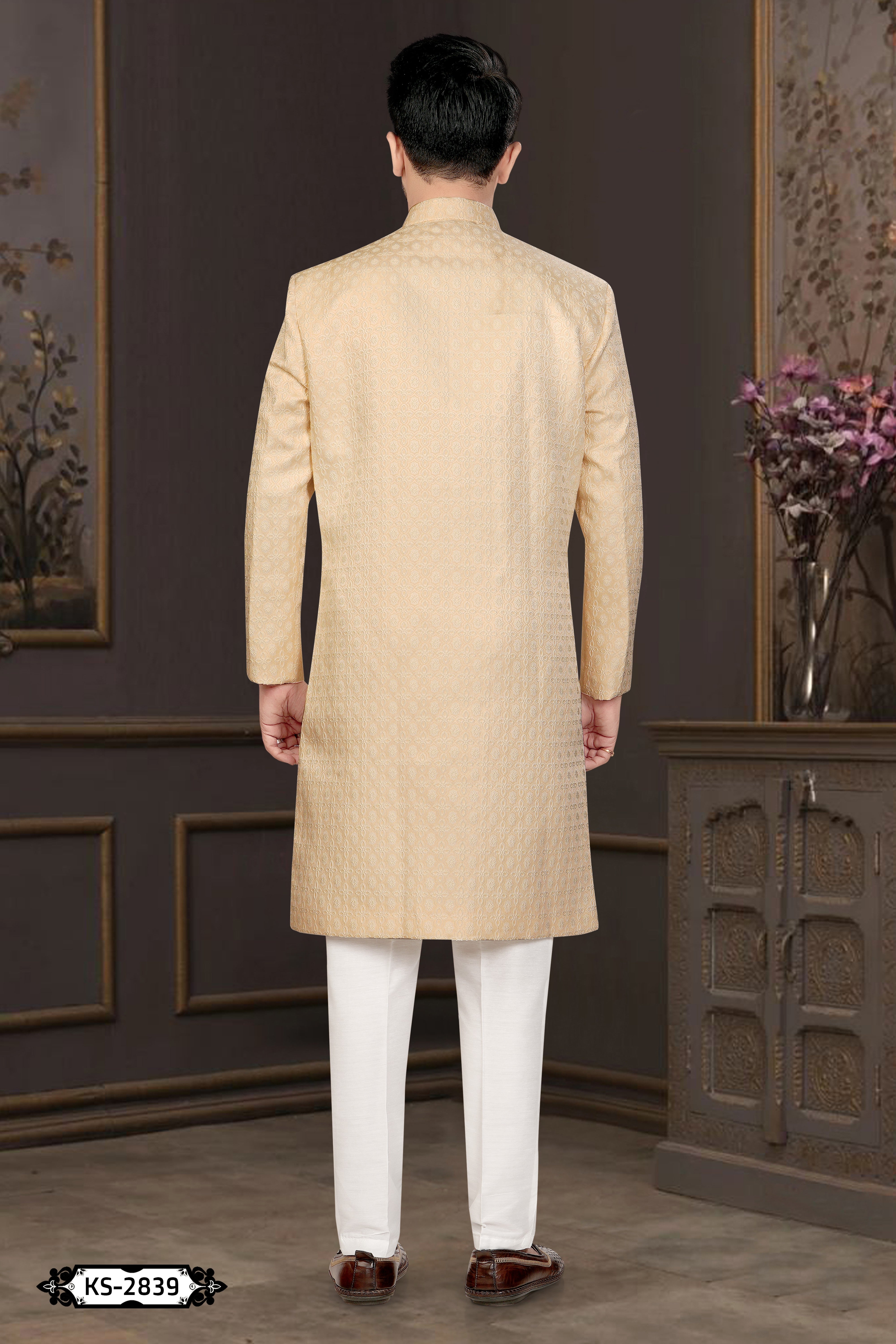 CREAM TONE INDO-WESTERN SET IN UNIQUE PATTERN