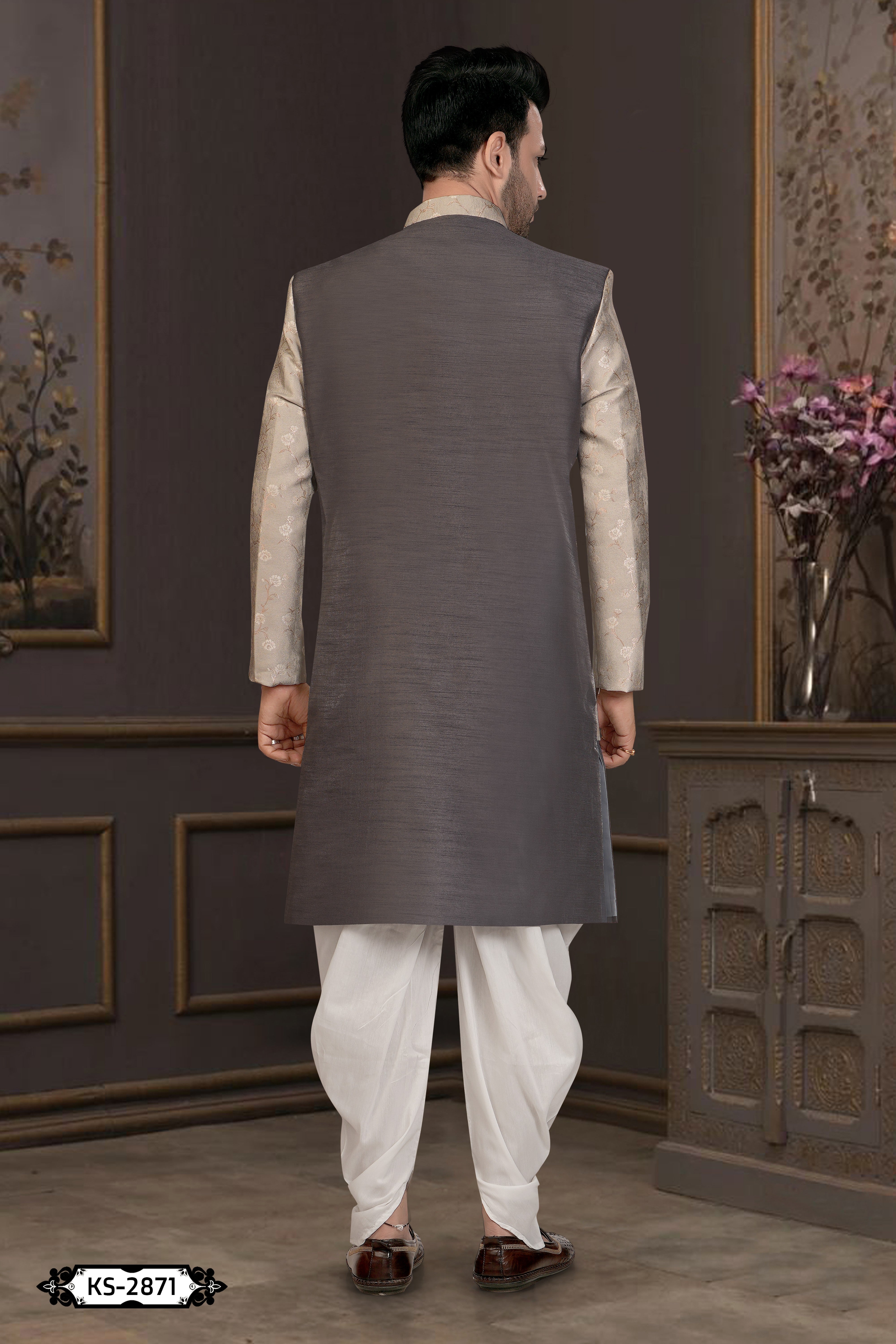 GREY HUE INDO-WESTERN SET IN UNIQUE PATTERN FOR EVERY OCCASIONS