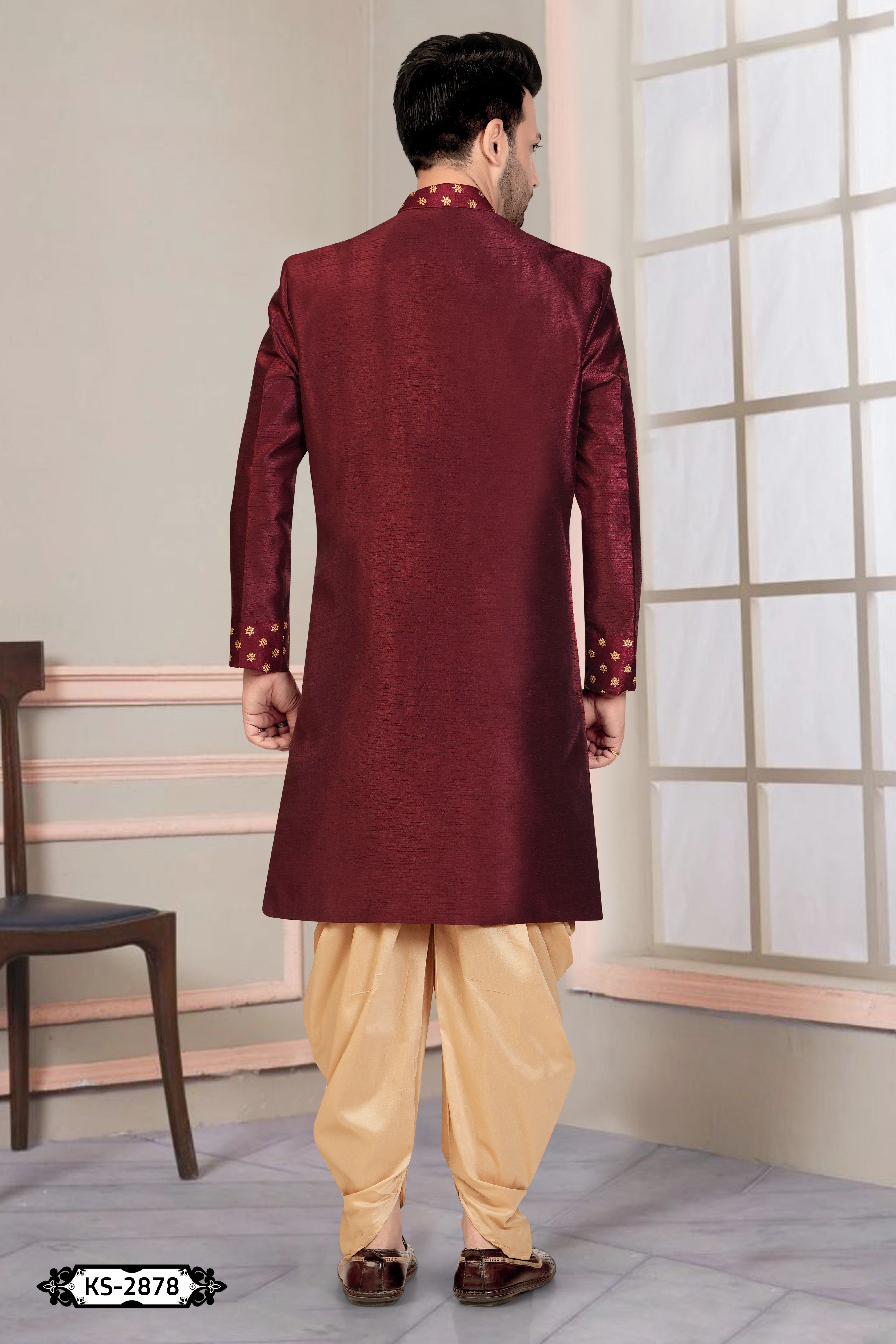 INDO-WESTERN SET IN MAROON HUE WITH DESIGNER PATTA FOR EVERY OCCASIONS