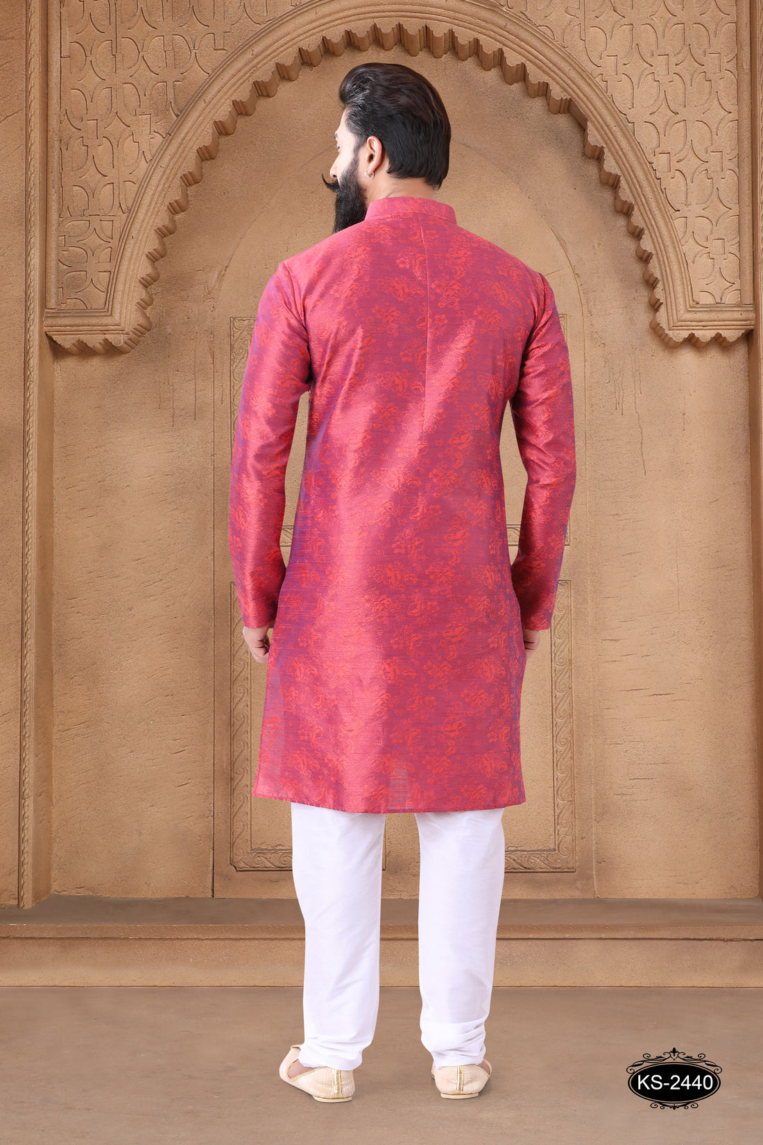 PINK KURTA SET IN DUEL SHADE WITH SELF-DESIGN
