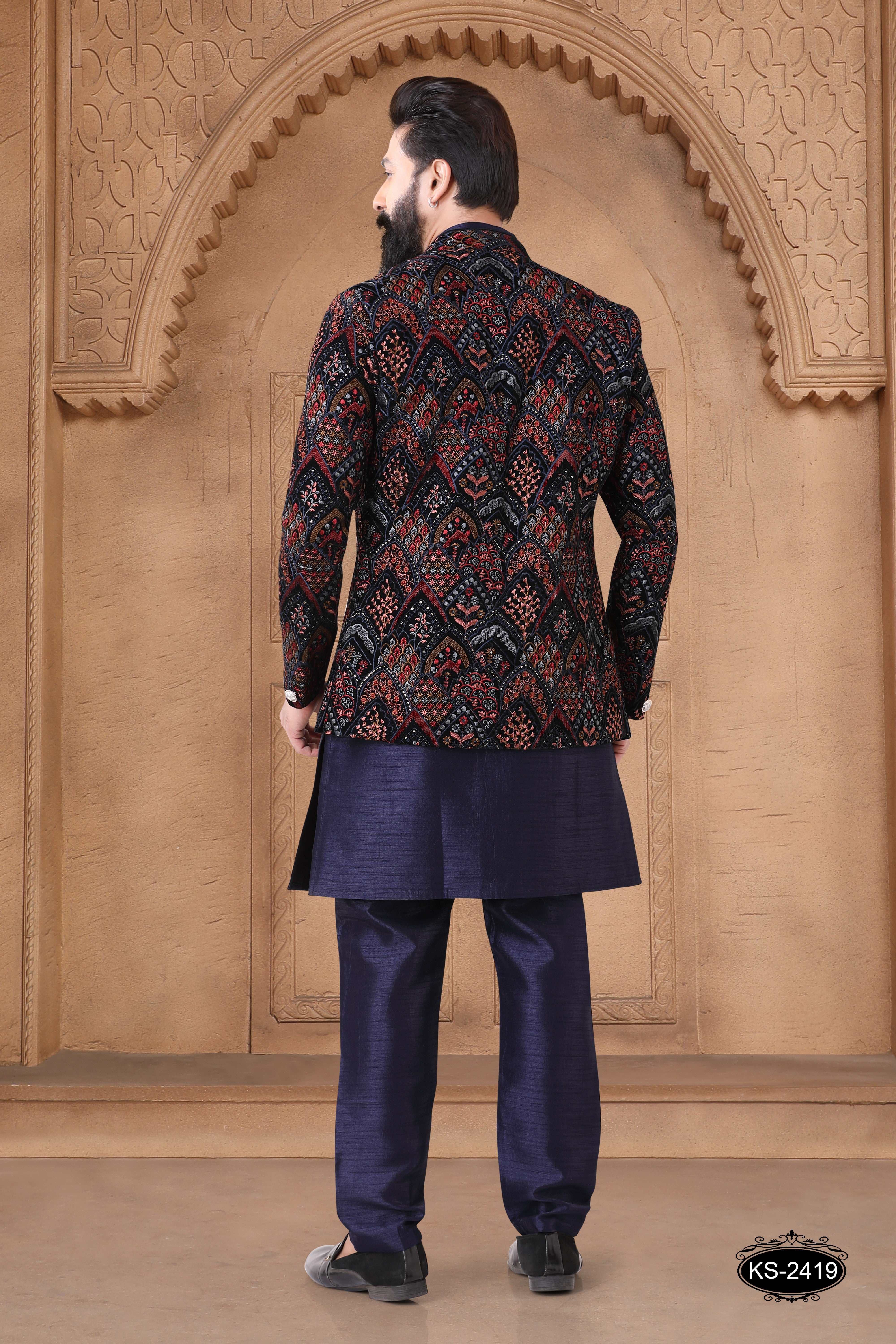 HEAVY THREAD EMBROIDERY OPEN INDO-WESTERN SET