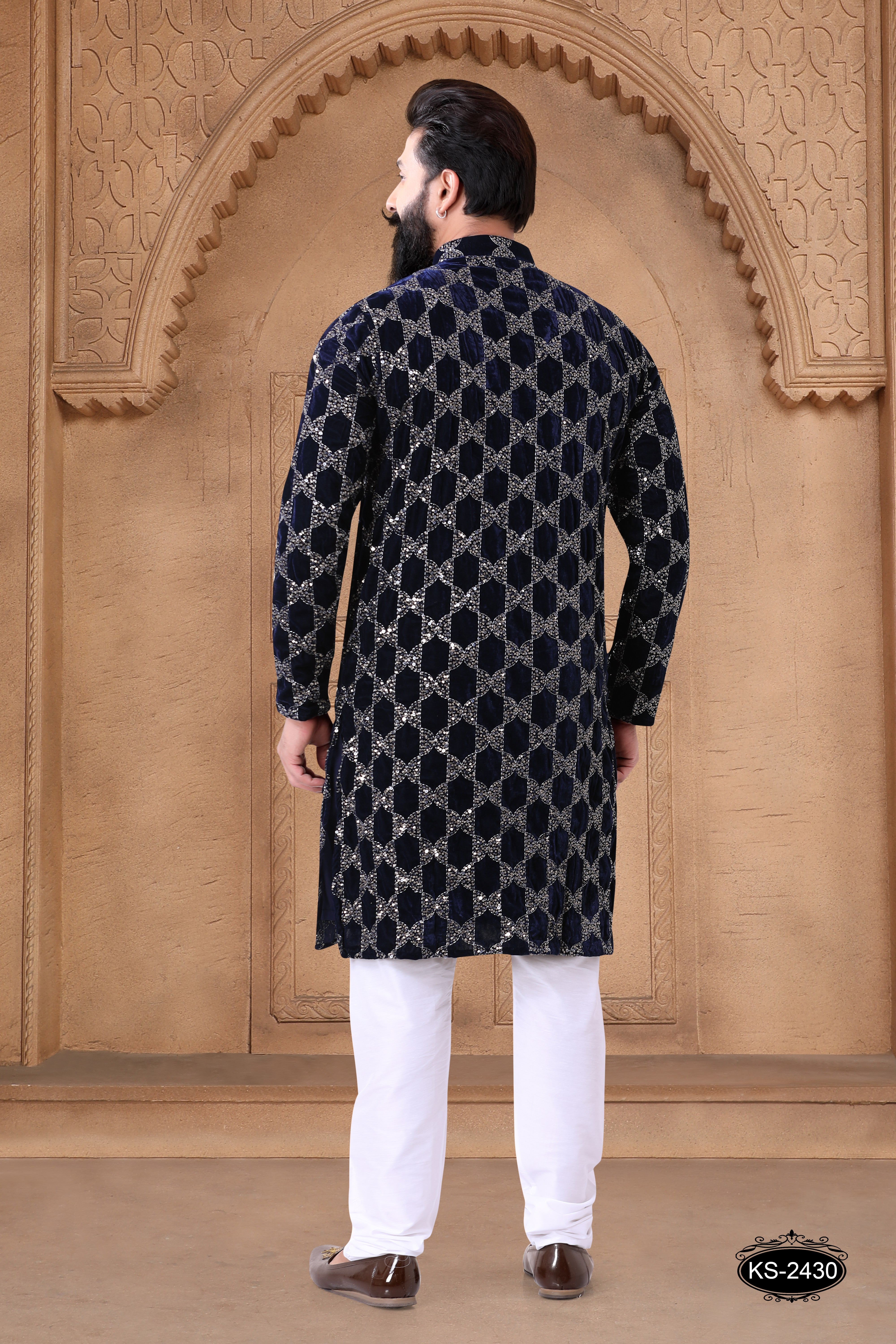 BLUE HUE KURTA SET IN VELVET FOR EVERY OCCASIONS