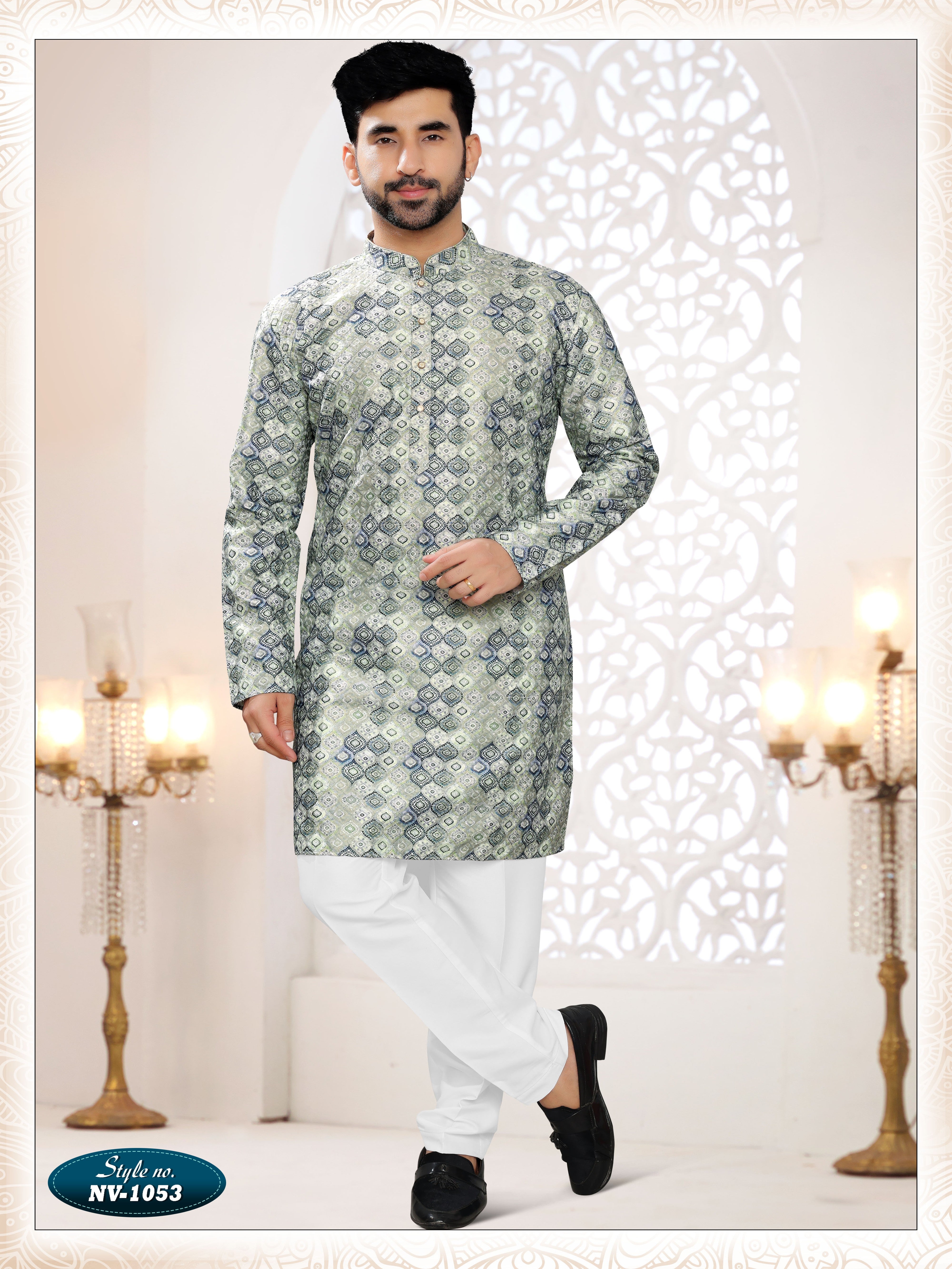 KURTA SET WITH THREAD & SEQUENCE EMBROIDERY ALL-OVER