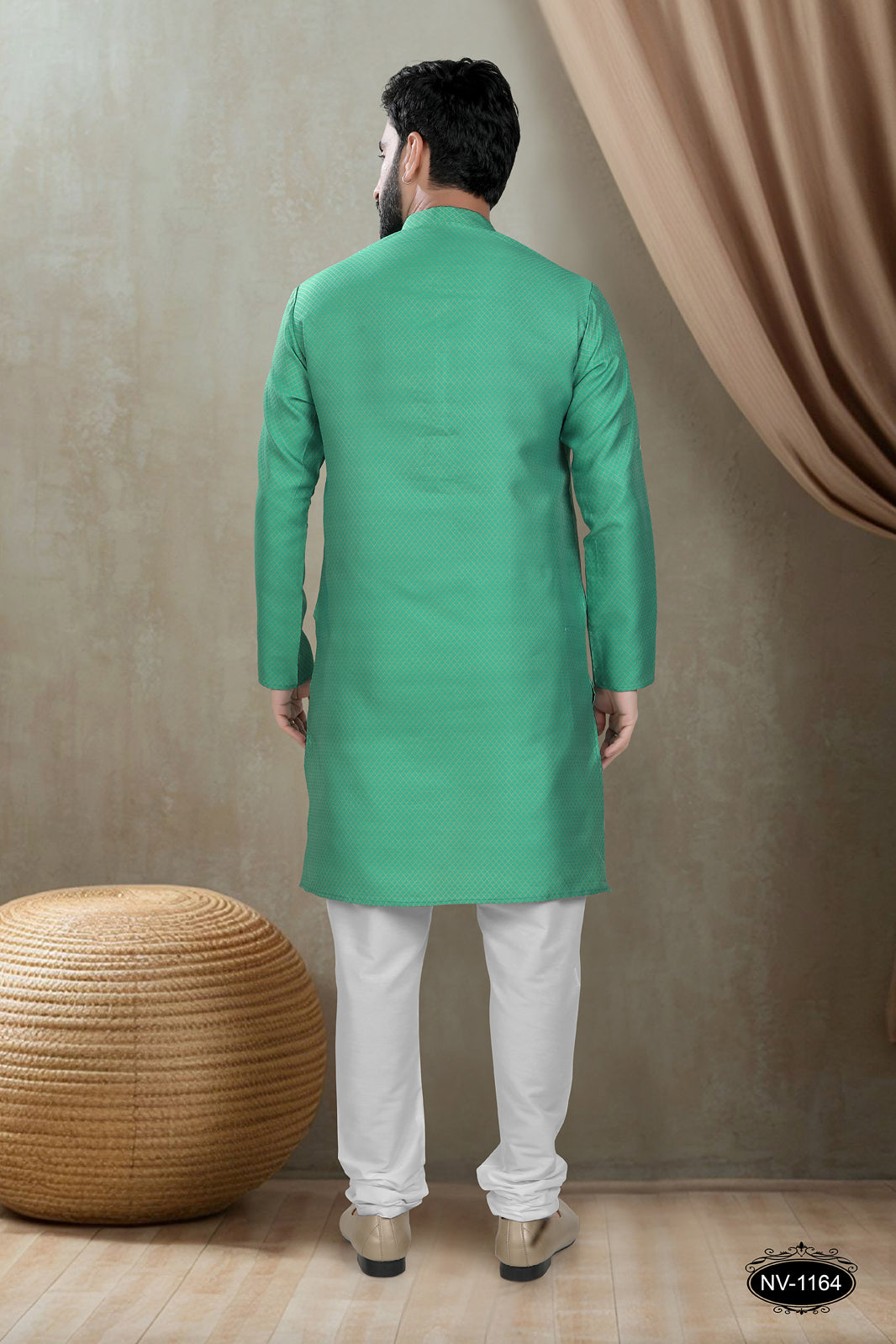 GREEN KURTA WITH GEOMETRIC DESIGN FOR ALL ETHNIC EVENTS