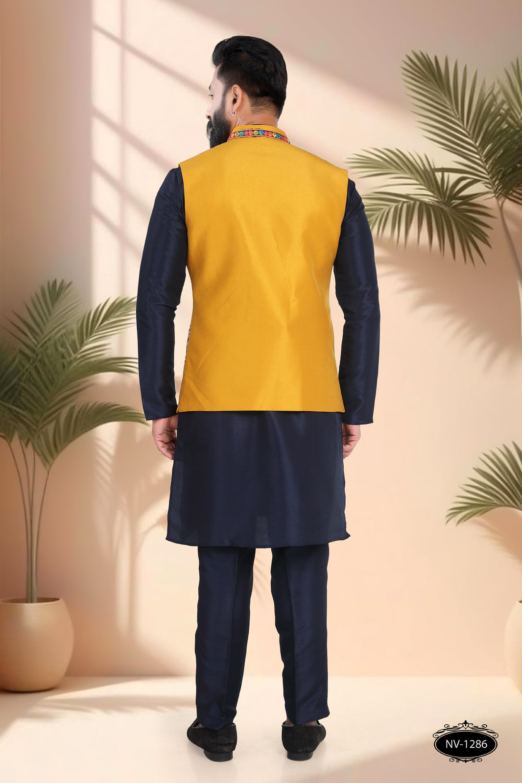 NAVRATRI SLEEVELESS OPEN-STYLE ONLY JACKET