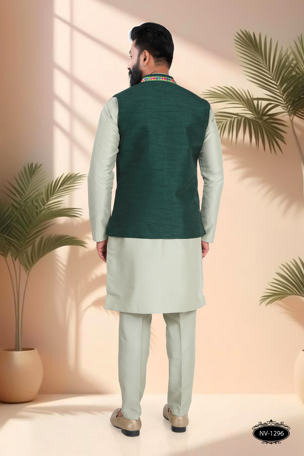 NAVRATRI GREEN SLEEVELESS ONLY JACKET