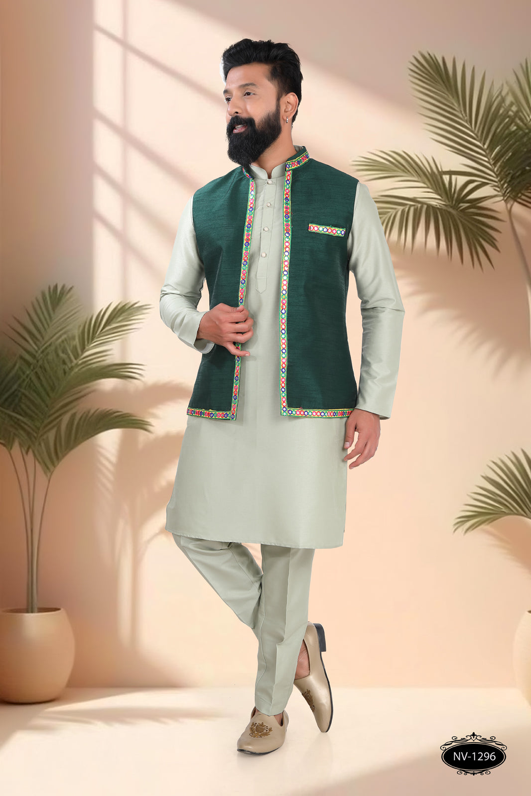 NAVRATRI GREEN SLEEVELESS ONLY JACKET