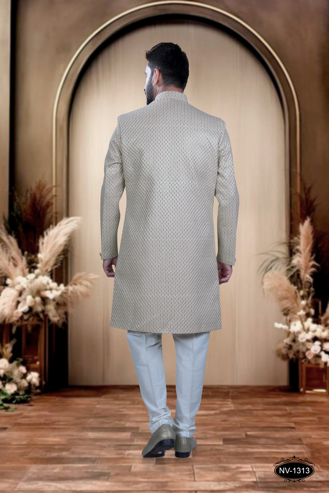 PINK HUE INDO-WESTERN SET IN THREAD-WORK FOR EVERY OCCASIONS