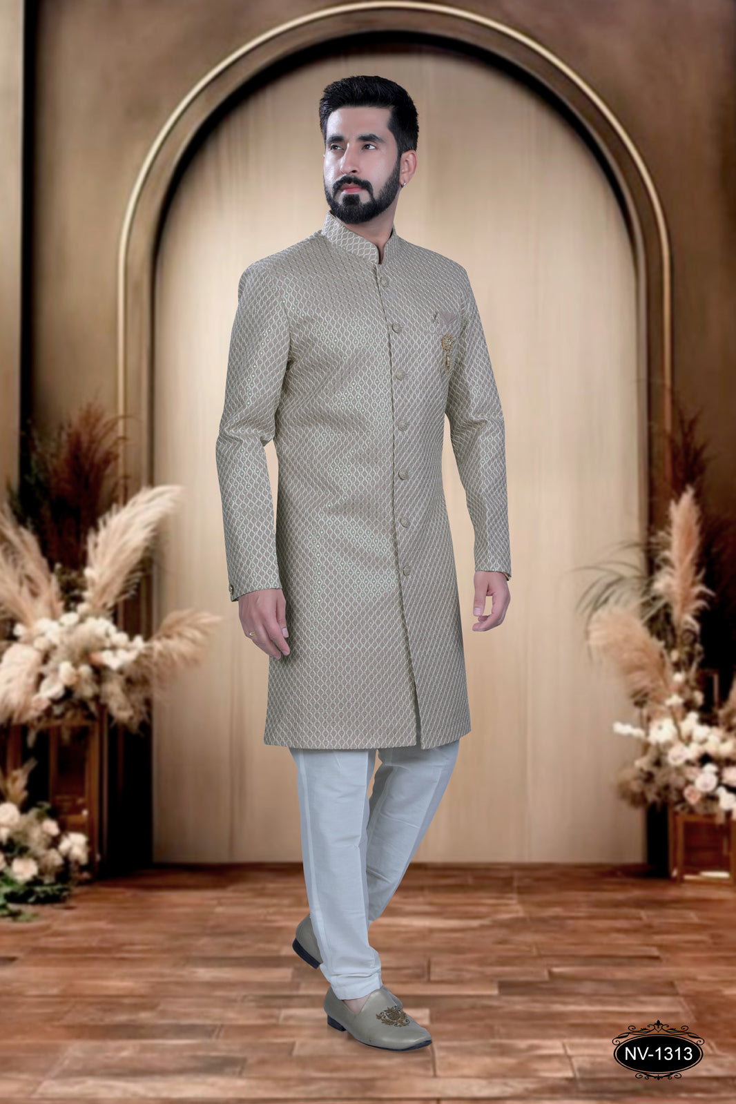 PINK HUE INDO-WESTERN SET IN THREAD-WORK FOR EVERY OCCASIONS