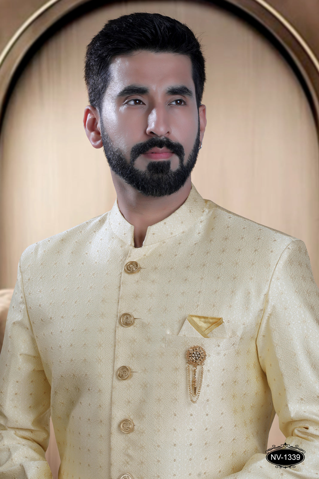 SOFT-CREAM HUE INDO-WESTERN SET IN CLASSIC PATTERN FOR EVERY OCCASIONS