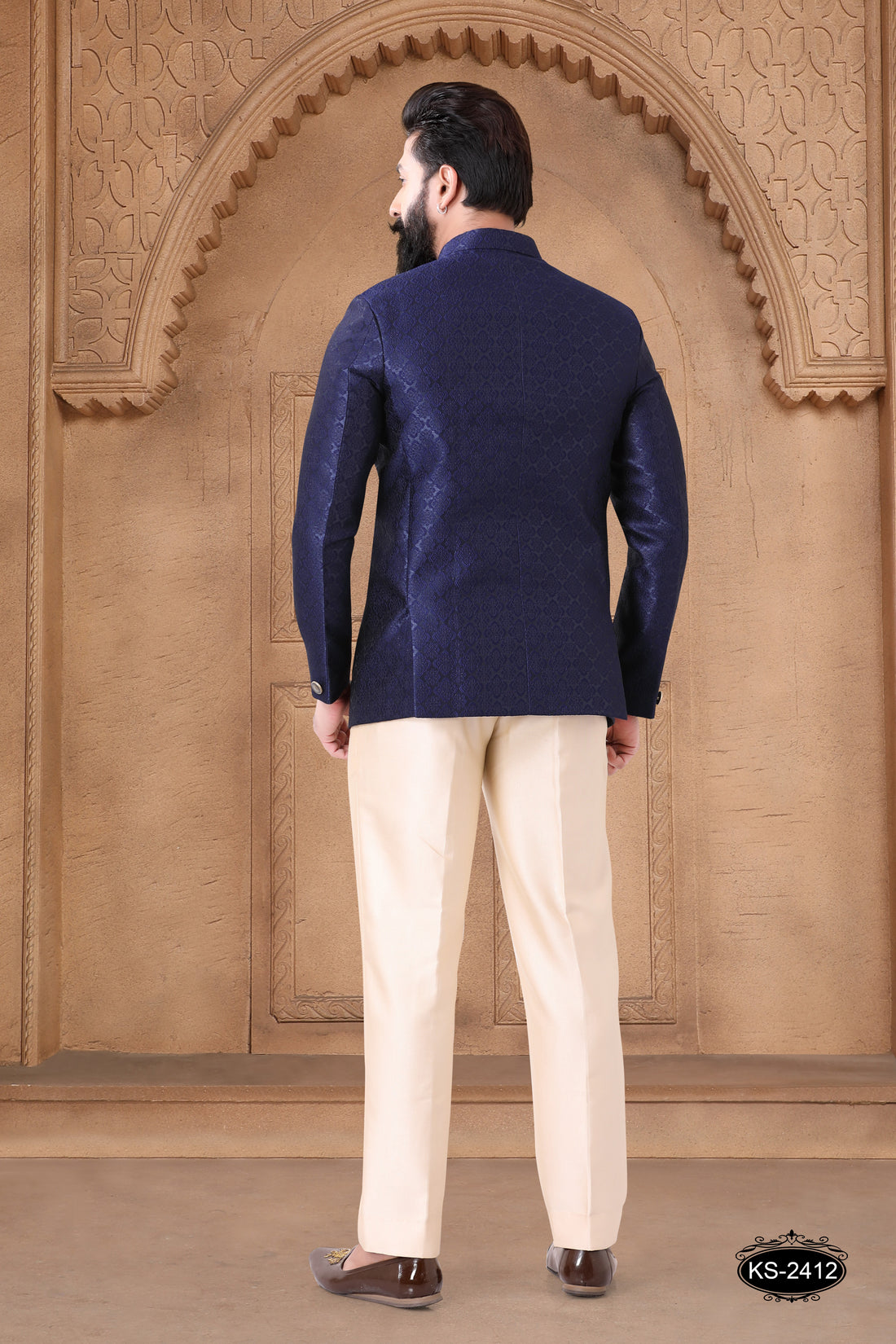 BANDHGALA SET IN BLUE HUE WITH SELF-DESIGN